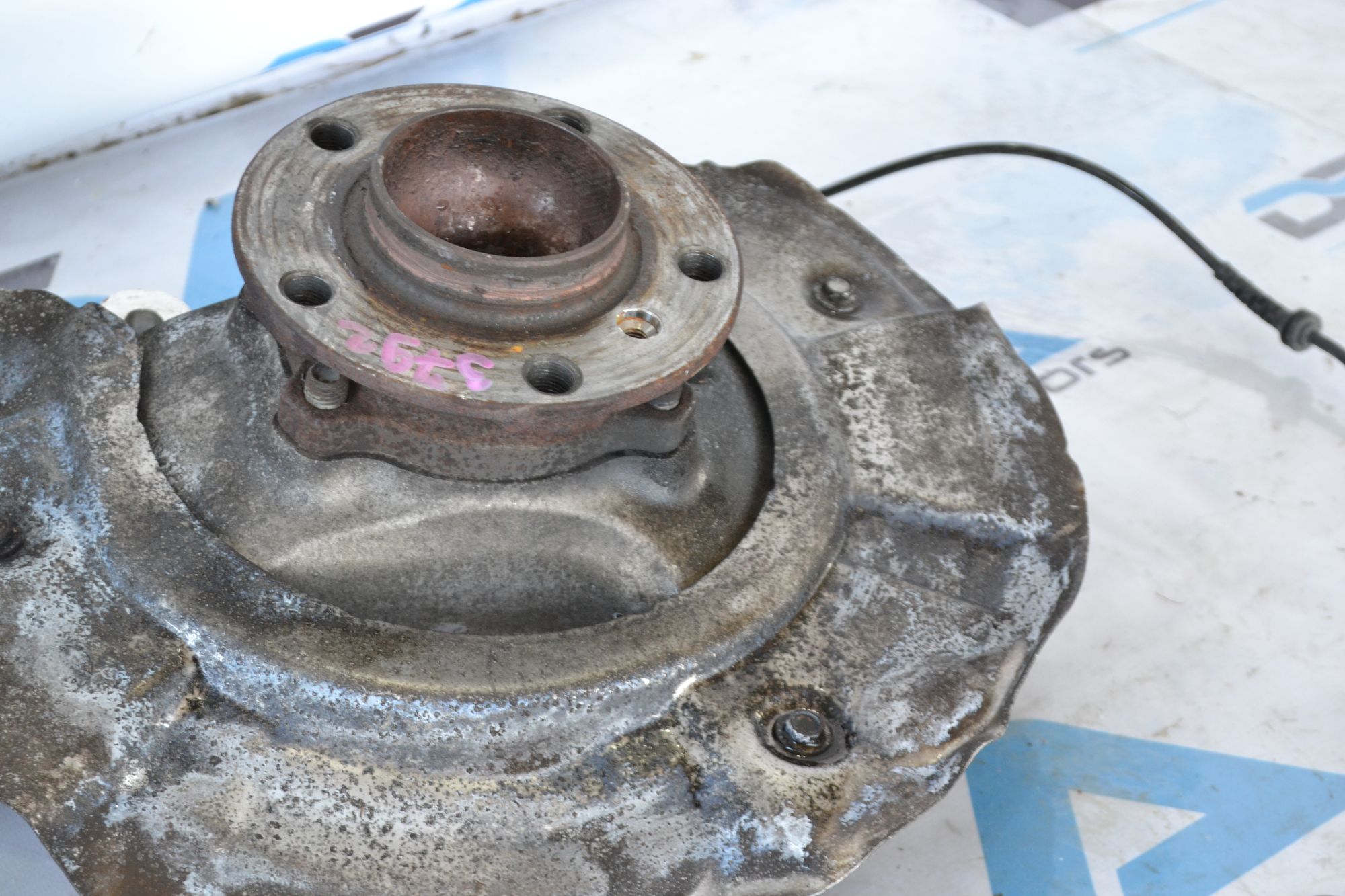 https://ycs.partsauto.market/partsauto-images/thmbs/userImages/b7628e092085f1f91467af1afb6e7630/part/5fad8bbb-ca85-41c3-84df-1fa76e352272_1781506269299.jpg