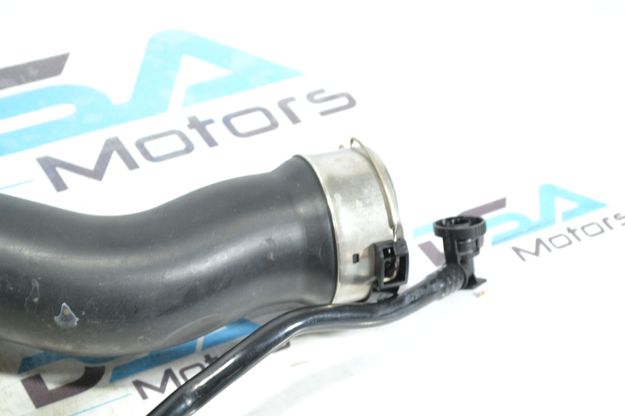 https://ycs.partsauto.market/partsauto-images/thmbs/userImages/b7628e092085f1f91467af1afb6e7630/part/600b407b-beb4-48f0-b7b5-a661ac96da0a_1781608233635.jpg