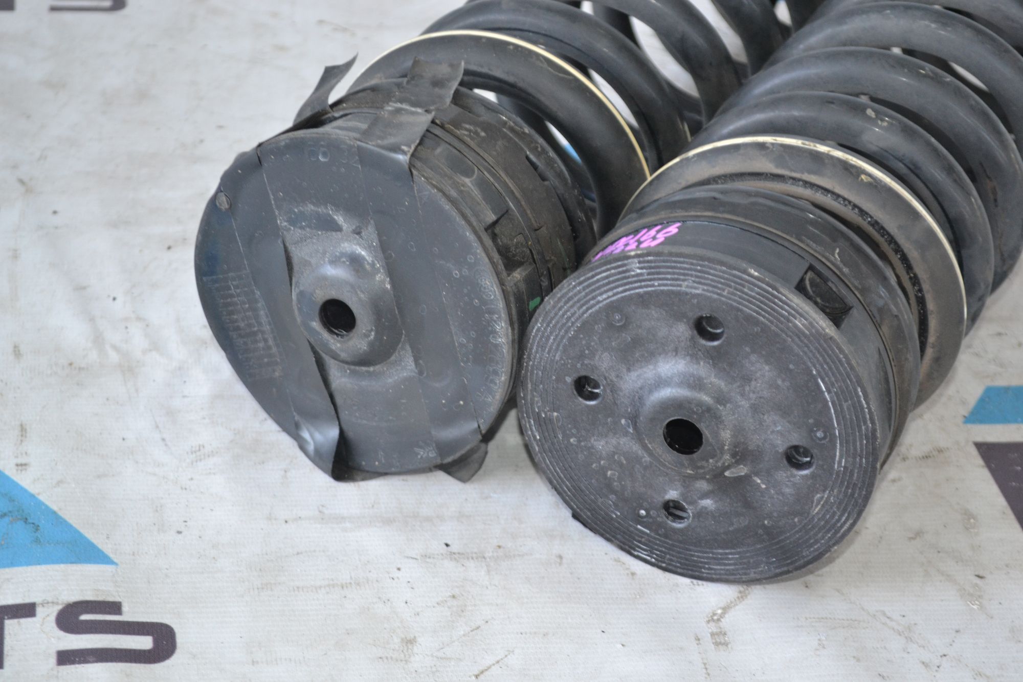 https://ycs.partsauto.market/partsauto-images/thmbs/userImages/b7628e092085f1f91467af1afb6e7630/part/60250f68-9021-4cf3-b0e4-517e80b9df83_1785152655885.jpg
