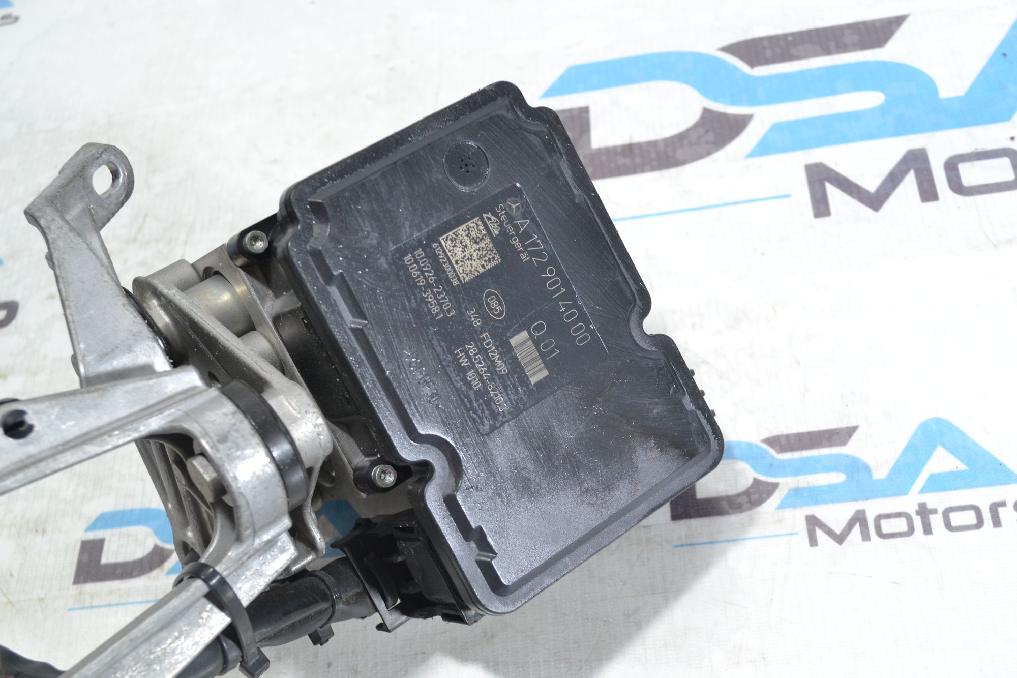 https://ycs.partsauto.market/partsauto-images/thmbs/userImages/b7628e092085f1f91467af1afb6e7630/part/60349840-43fb-4642-8cca-96ad669d57f3_1780467745630.jpg