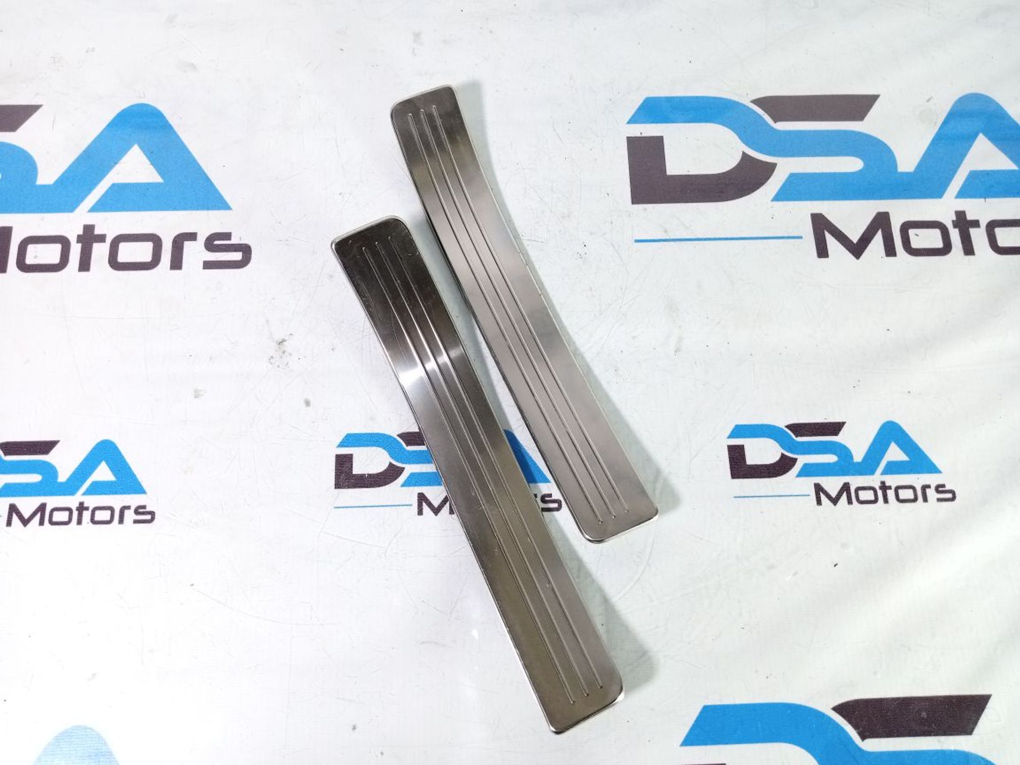 https://ycs.partsauto.market/partsauto-images/thmbs/userImages/b7628e092085f1f91467af1afb6e7630/part/60892488-3b1f-4f93-9b30-a4dfef3e4707_1735287927353.jpg
