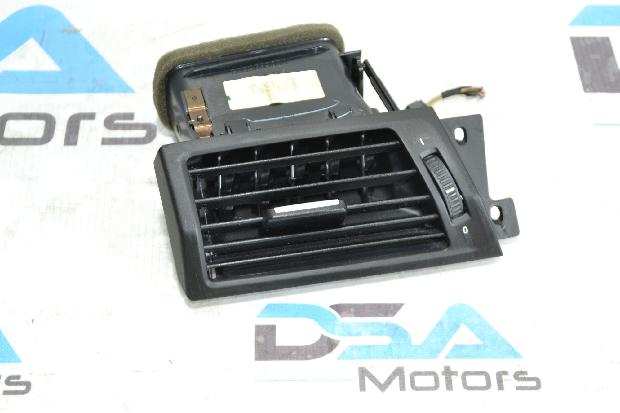 https://ycs.partsauto.market/partsauto-images/thmbs/userImages/b7628e092085f1f91467af1afb6e7630/part/60bfc480-e20c-4bbd-8a95-639e8f7362fc_1780643654098.jpg