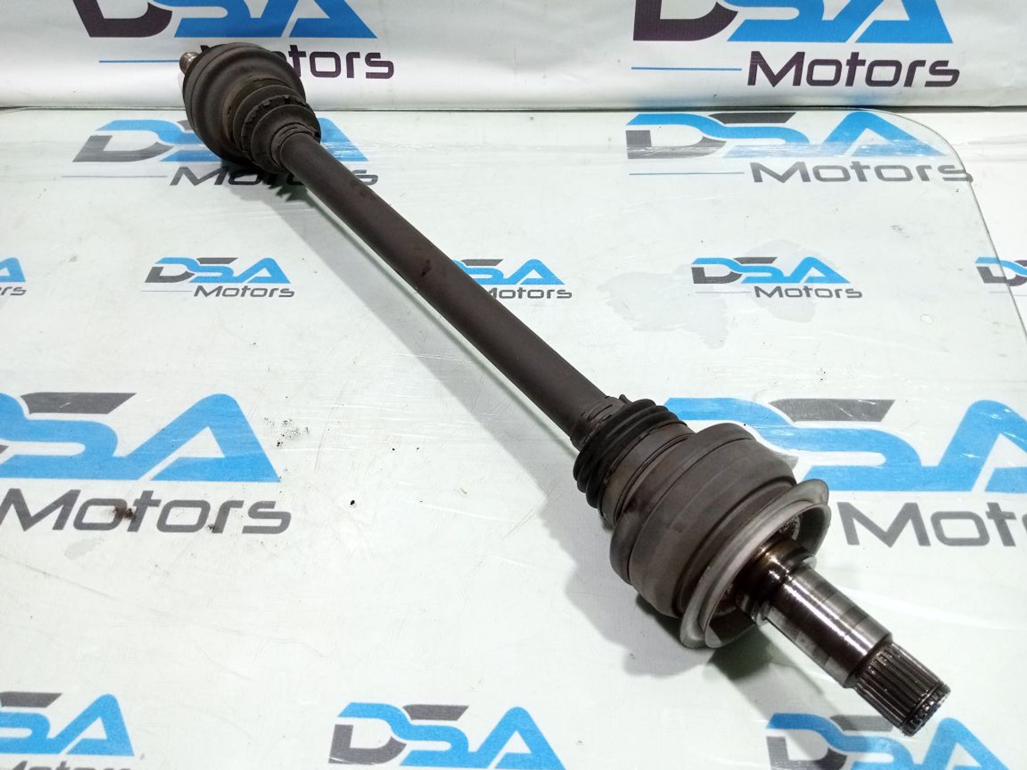 https://ycs.partsauto.market/partsauto-images/thmbs/userImages/b7628e092085f1f91467af1afb6e7630/part/60ea93d8-2168-462b-893b-399f891d3ada_1749181762171.jpg