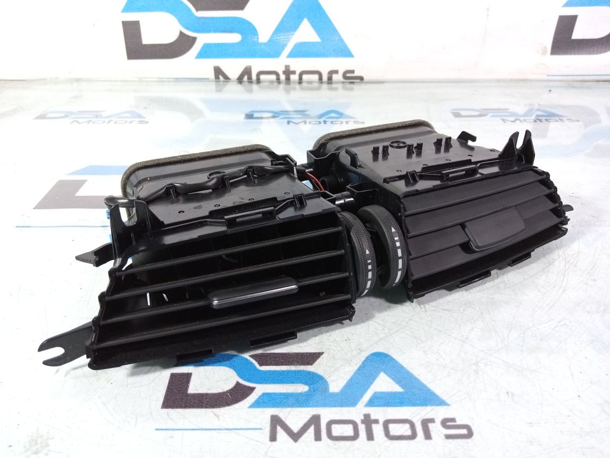 https://ycs.partsauto.market/partsauto-images/thmbs/userImages/b7628e092085f1f91467af1afb6e7630/part/61396b16-96cc-4fb6-ac14-e27a6a1928ee_1737113304132.jpg