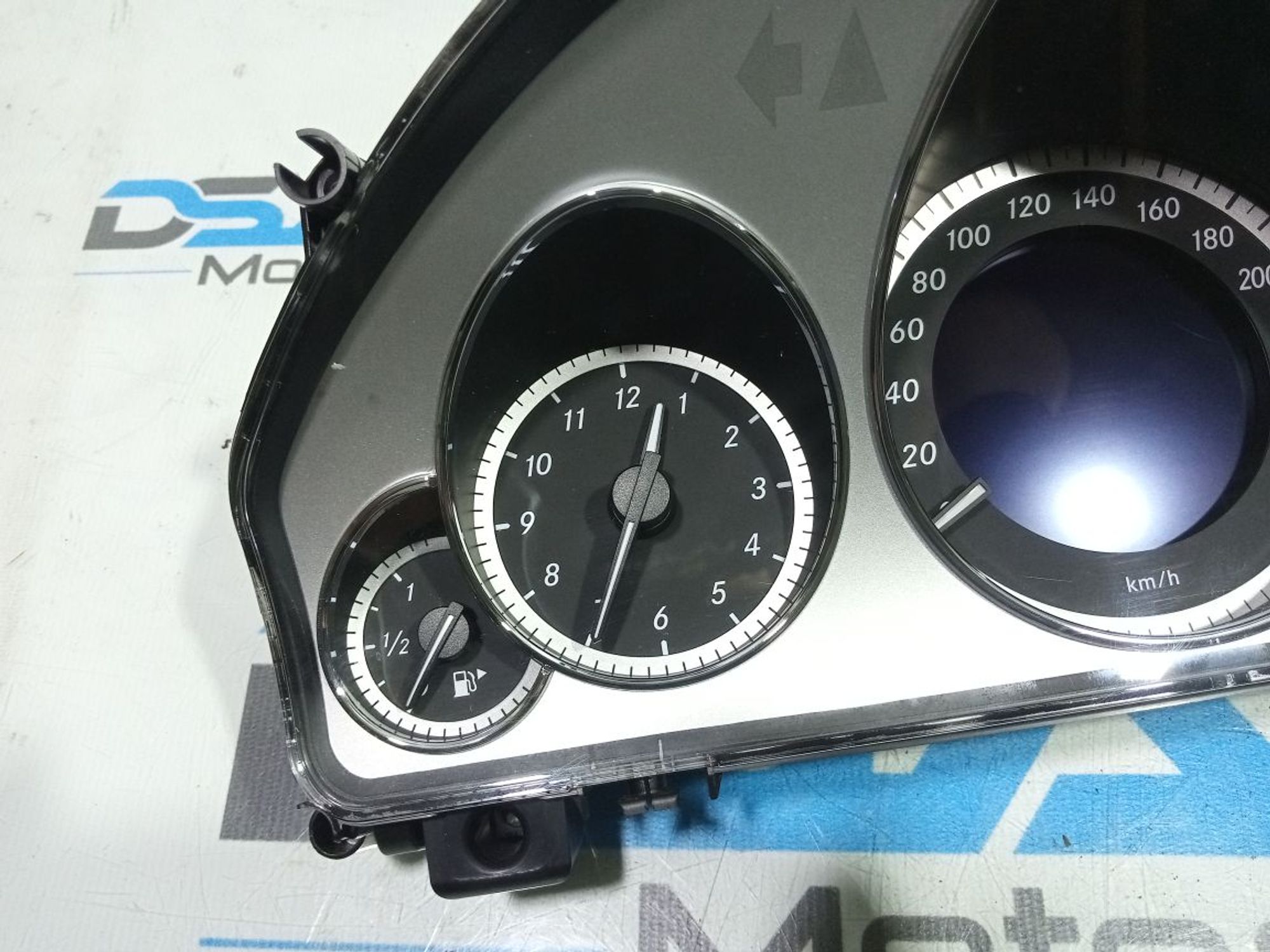 https://ycs.partsauto.market/partsauto-images/thmbs/userImages/b7628e092085f1f91467af1afb6e7630/part/613ce845-589e-4f87-b8eb-157d5a625820_1748614943175.jpg