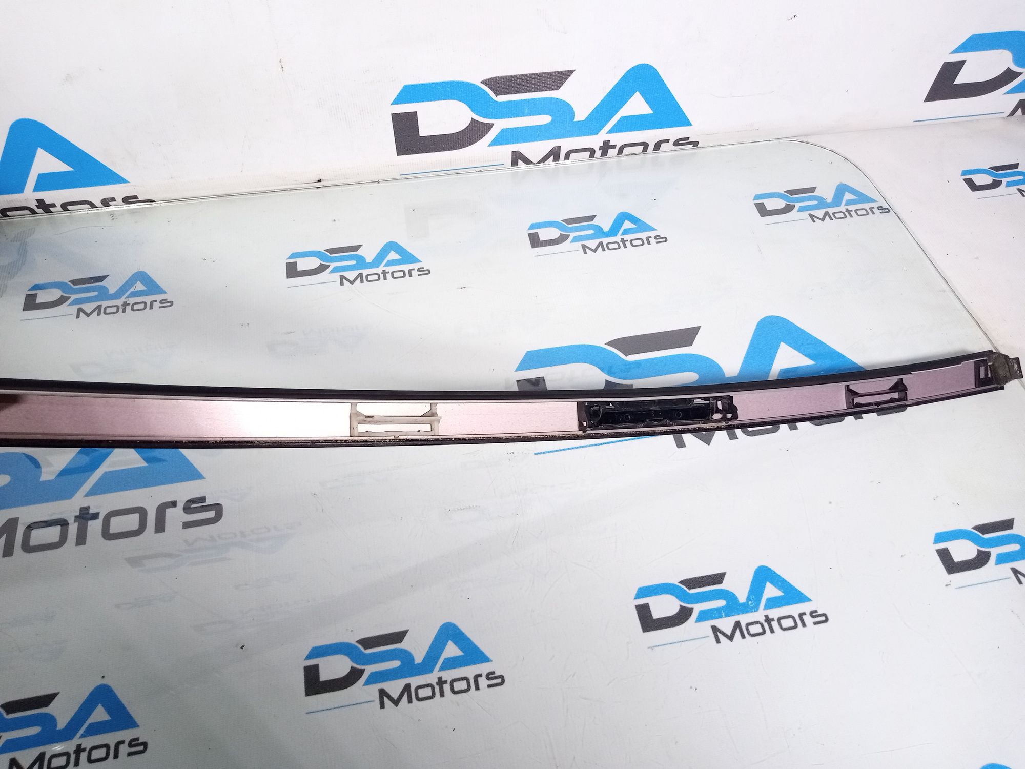 https://ycs.partsauto.market/partsauto-images/thmbs/userImages/b7628e092085f1f91467af1afb6e7630/part/619855cd-9af4-4150-94bc-0530b293cc93_1711709932683.jpg