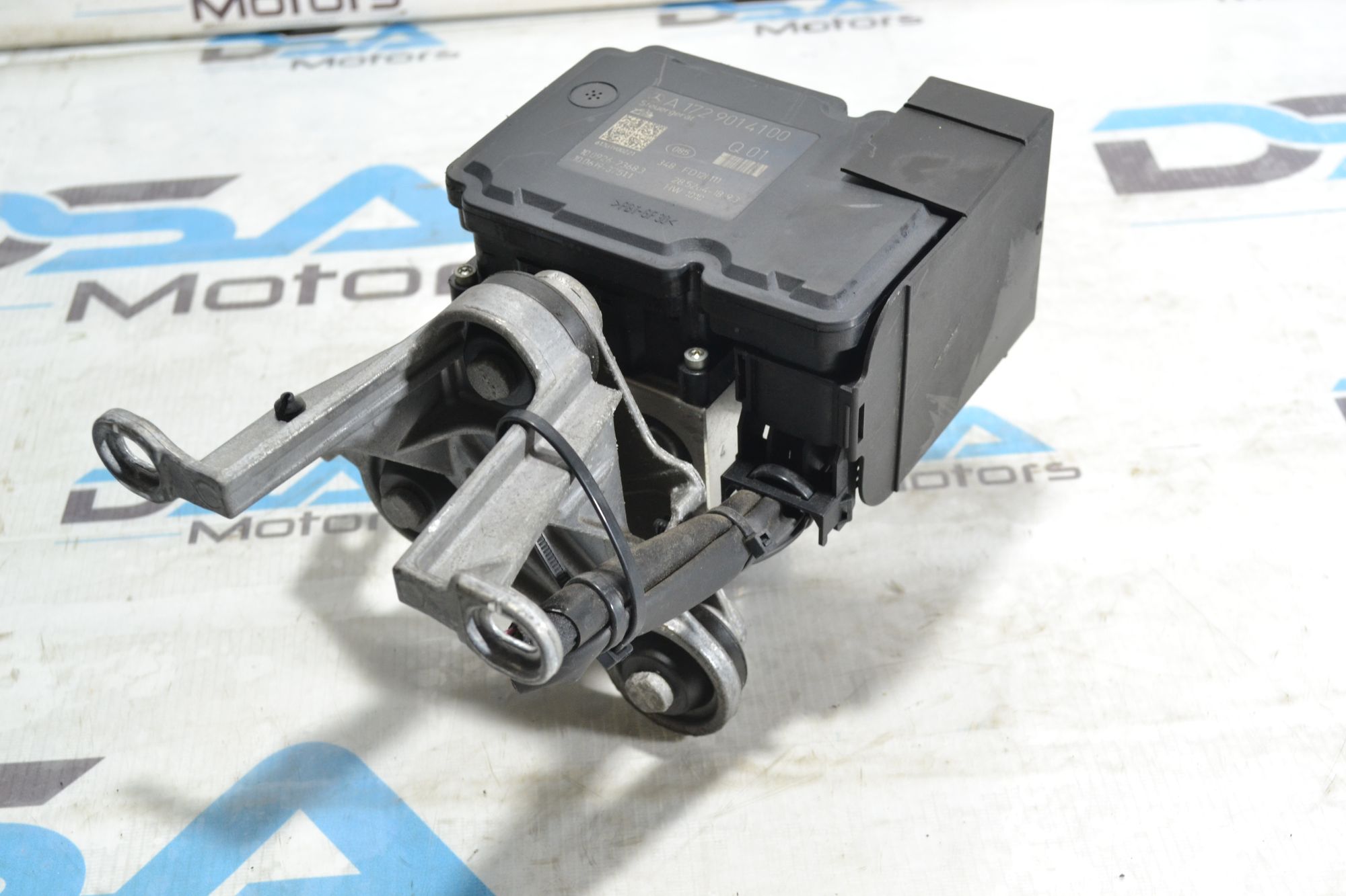 https://ycs.partsauto.market/partsauto-images/thmbs/userImages/b7628e092085f1f91467af1afb6e7630/part/619a24ec-15bc-4ad7-9fd8-f090a7c8a36a_1780552907817.jpg