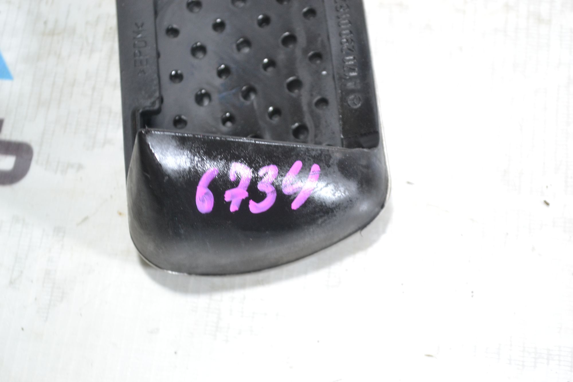 https://ycs.partsauto.market/partsauto-images/thmbs/userImages/b7628e092085f1f91467af1afb6e7630/part/61f64c9e-18bf-410d-82b2-0a814ab4d151_1780994483155.jpg