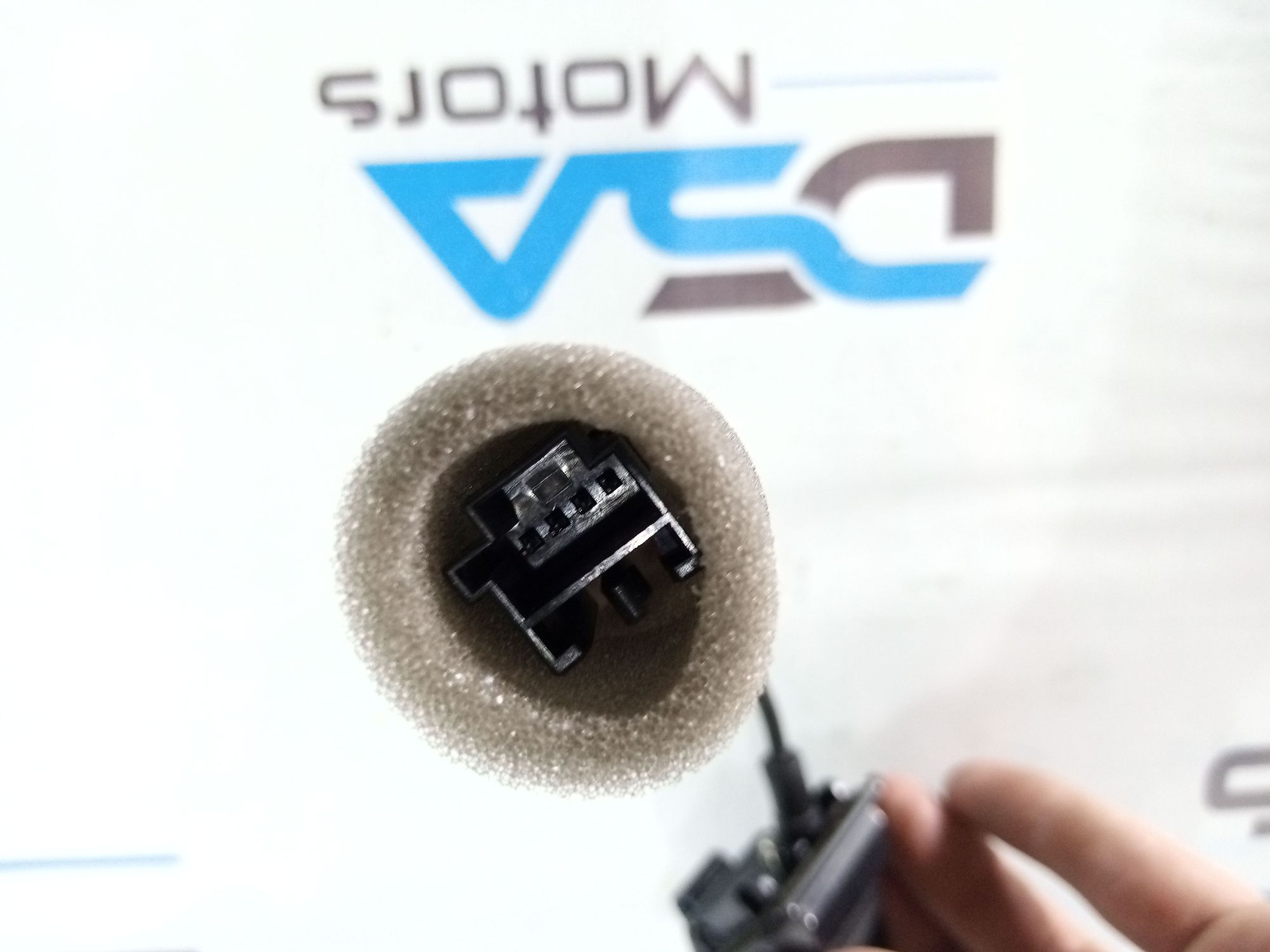 https://ycs.partsauto.market/partsauto-images/thmbs/userImages/b7628e092085f1f91467af1afb6e7630/part/623f8057-201b-425f-973f-e5f8776a5d69_1719479835733.jpg