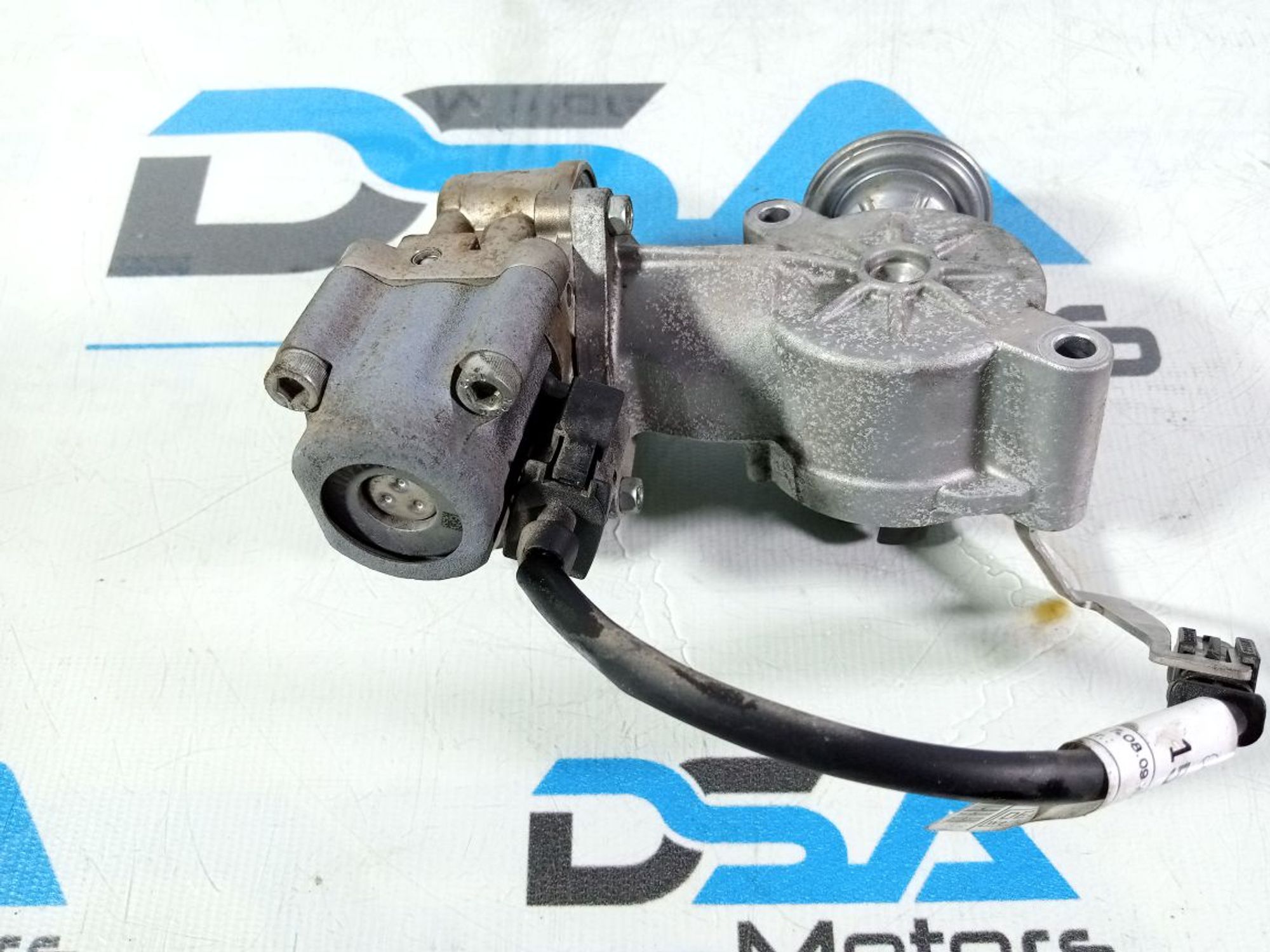 https://ycs.partsauto.market/partsauto-images/thmbs/userImages/b7628e092085f1f91467af1afb6e7630/part/62594ce0-0a8a-431c-bb59-6400c372edf9_1742557727154.jpg