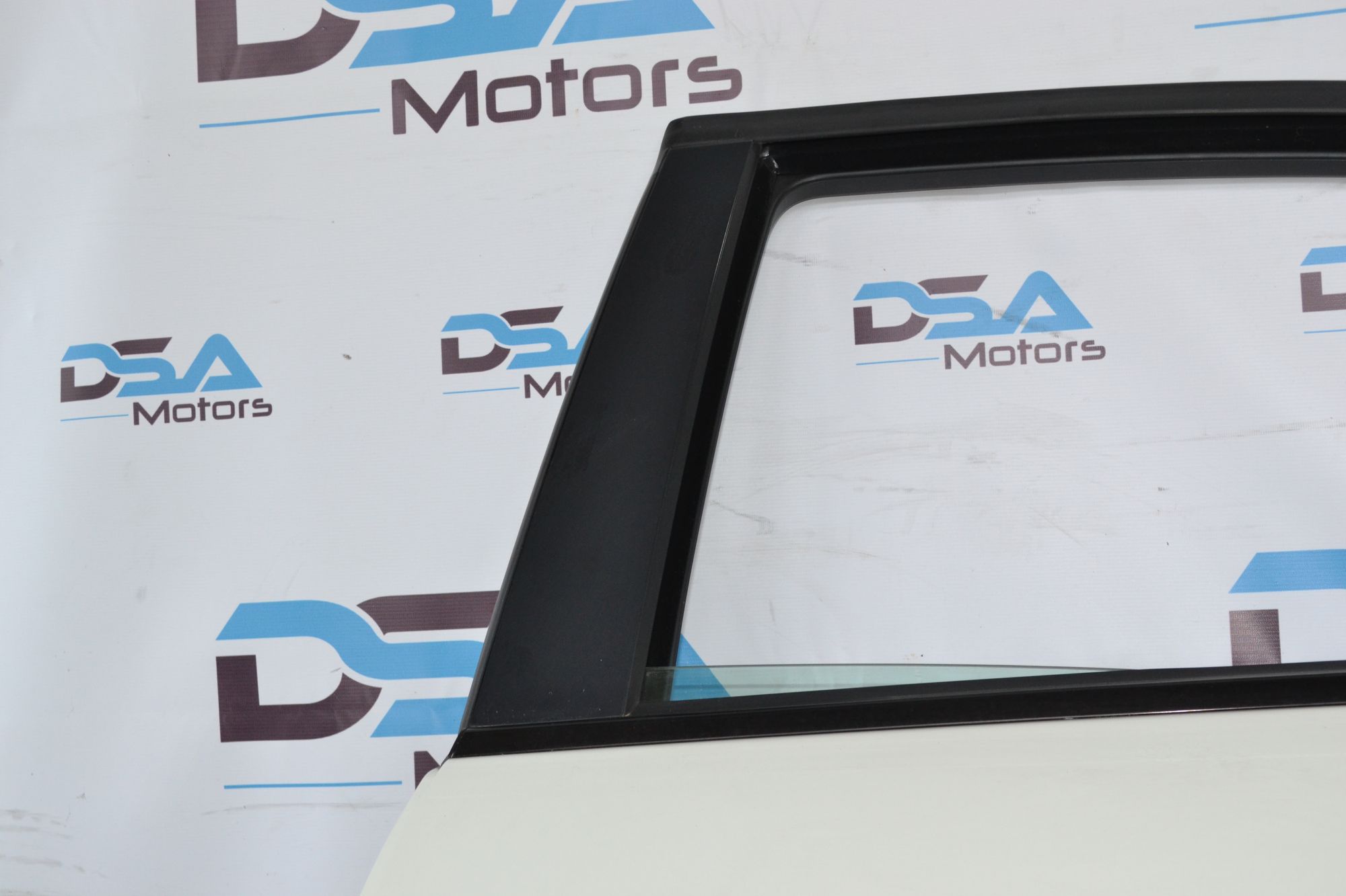 https://ycs.partsauto.market/partsauto-images/thmbs/userImages/b7628e092085f1f91467af1afb6e7630/part/62c492ae-33c0-42b7-ad42-6e160fd59e19_1783332955623.jpg