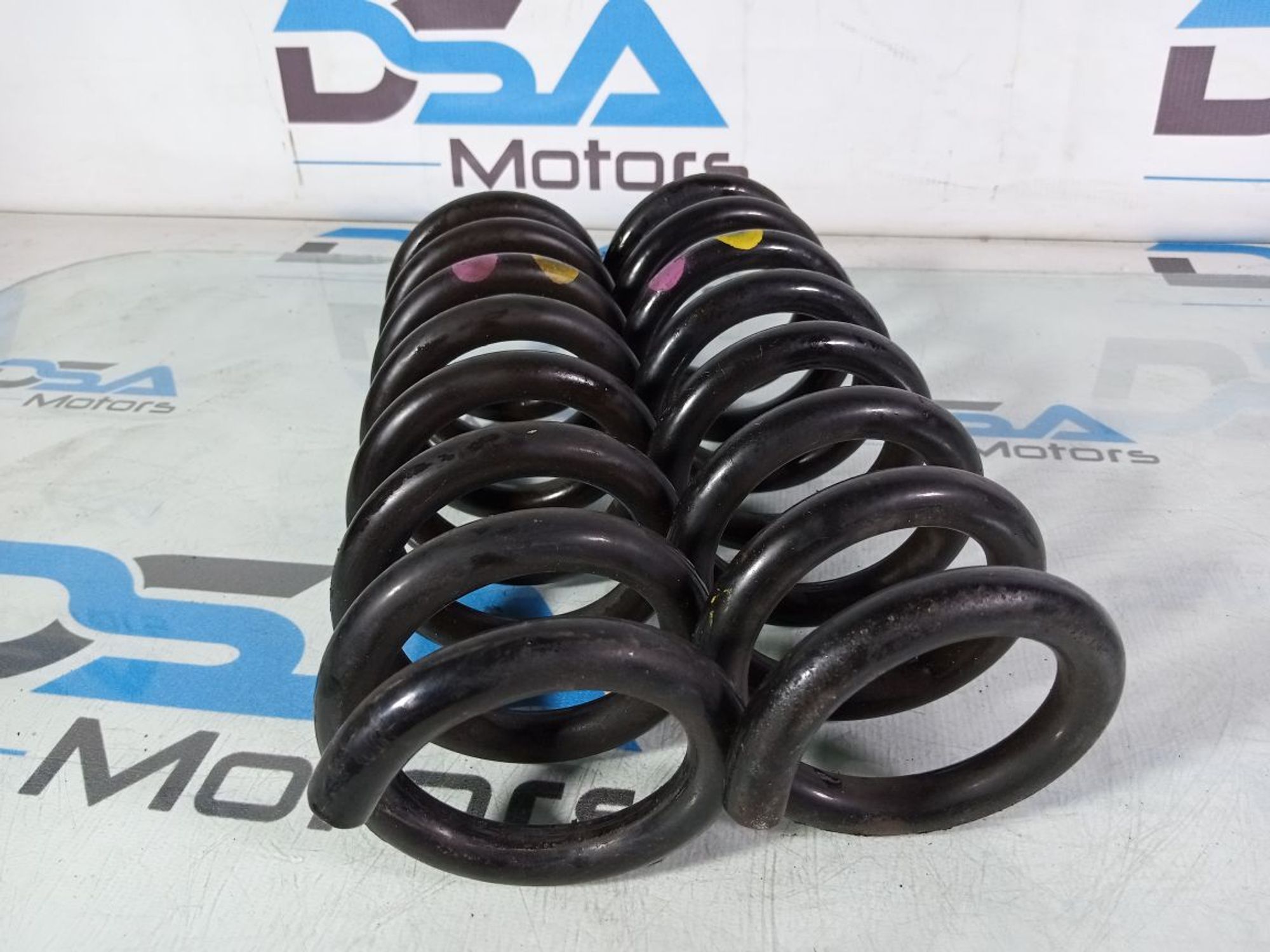 https://ycs.partsauto.market/partsauto-images/thmbs/userImages/b7628e092085f1f91467af1afb6e7630/part/63207340-1f82-416e-953f-615af945a71d_1747114596030.jpg