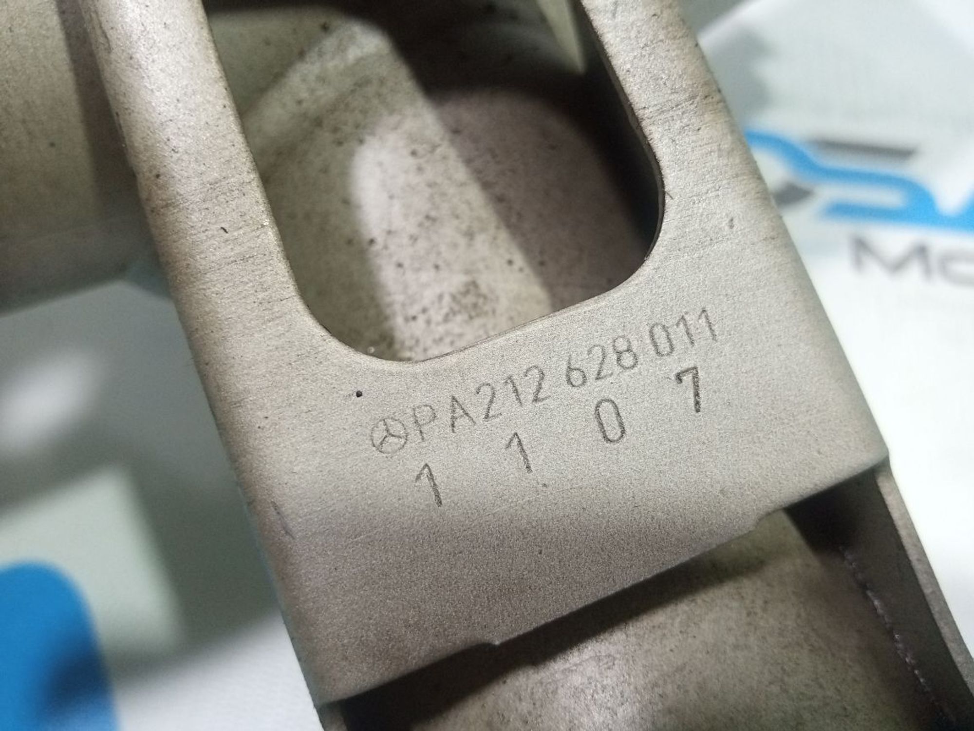 https://ycs.partsauto.market/partsauto-images/thmbs/userImages/b7628e092085f1f91467af1afb6e7630/part/6324cf74-3b89-4f8e-a1c2-f1324cc89c8f_1747897596563.jpg