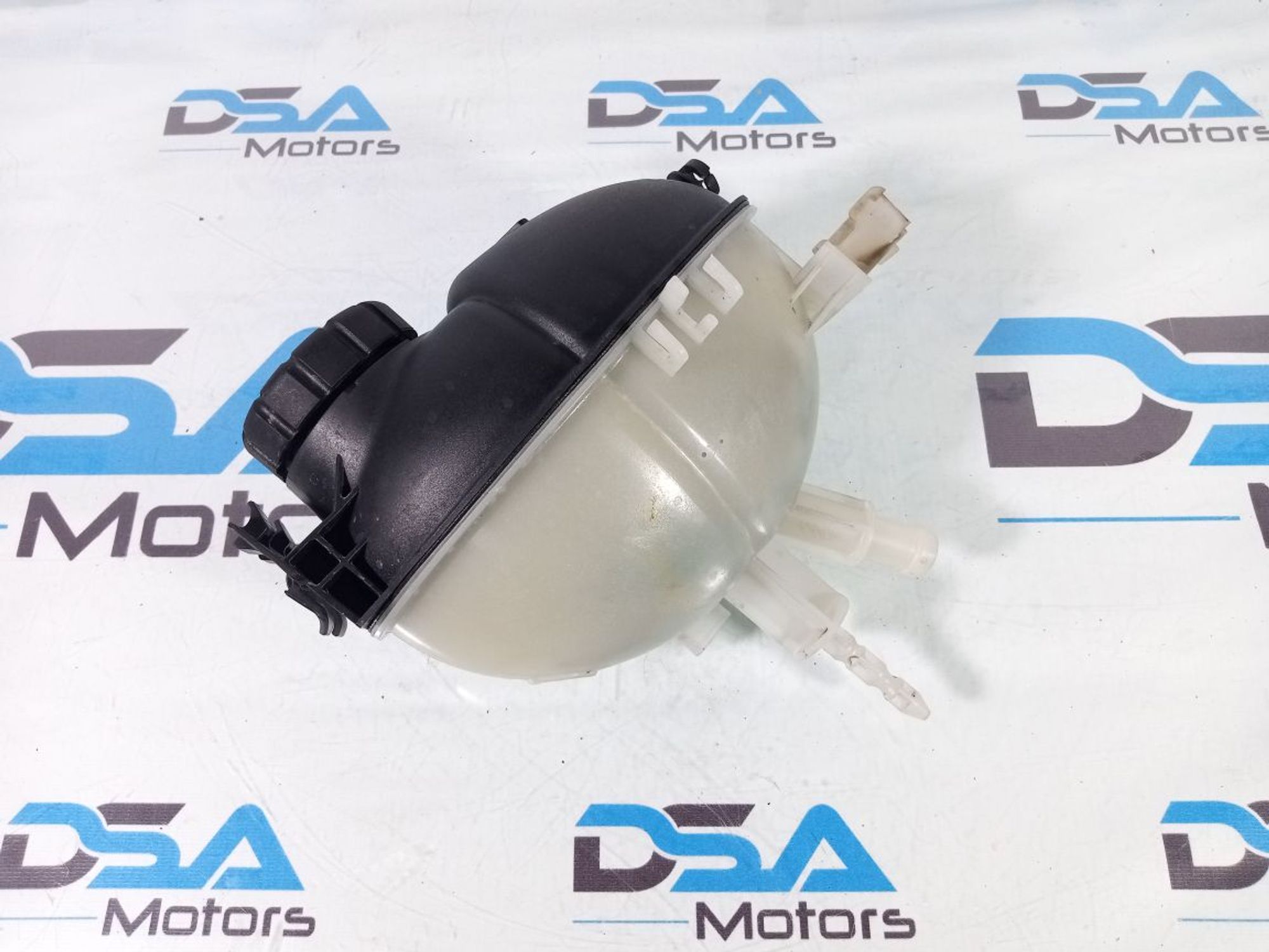 https://ycs.partsauto.market/partsauto-images/thmbs/userImages/b7628e092085f1f91467af1afb6e7630/part/6389a774-080e-440f-b7fa-34199b6ef13a_1726683424674.jpg