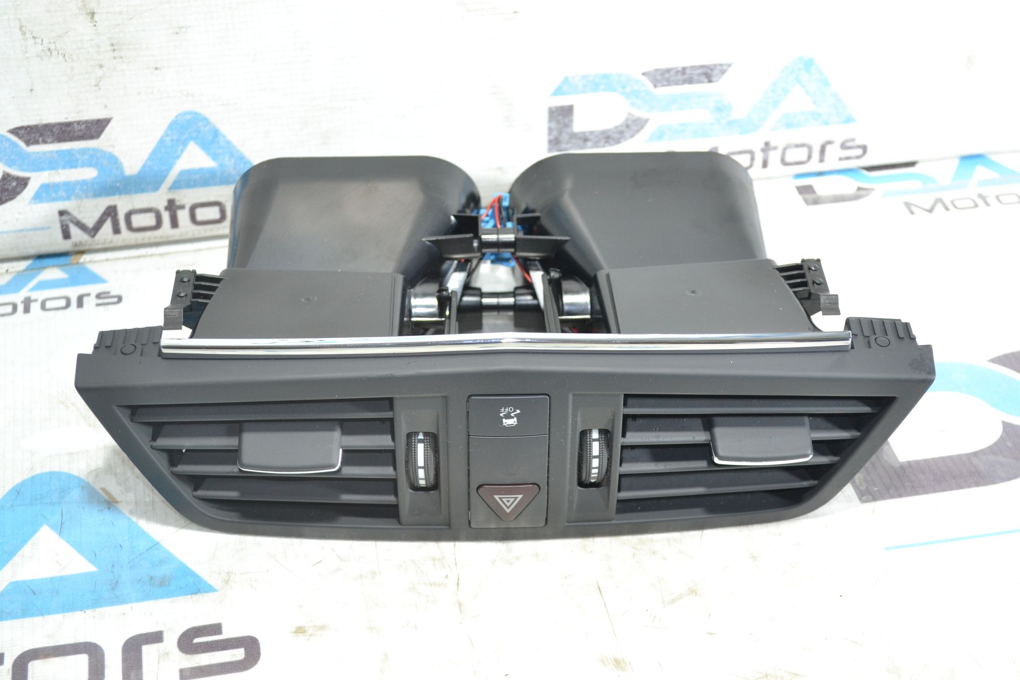 https://ycs.partsauto.market/partsauto-images/thmbs/userImages/b7628e092085f1f91467af1afb6e7630/part/63d41c48-6f85-4692-a514-b8b50d13a9d4_1785415811118.jpg