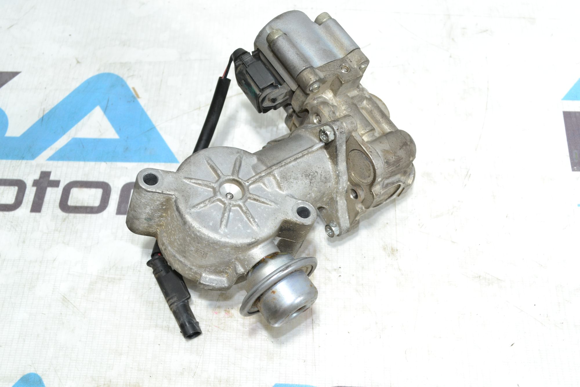 https://ycs.partsauto.market/partsauto-images/thmbs/userImages/b7628e092085f1f91467af1afb6e7630/part/6451b1f5-07fd-4d9f-b349-3327da8182ac_1783494487140.jpg