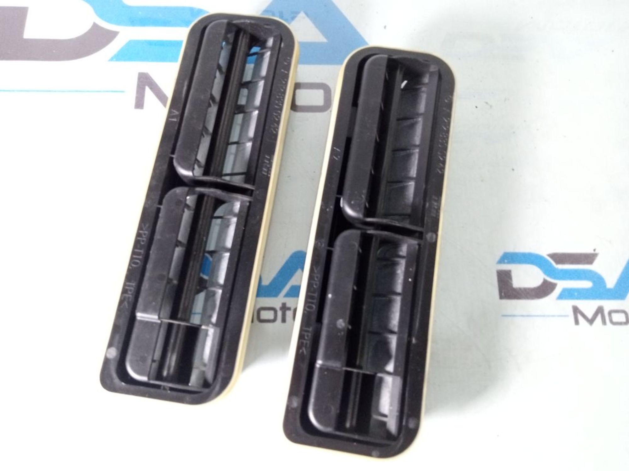 https://ycs.partsauto.market/partsauto-images/thmbs/userImages/b7628e092085f1f91467af1afb6e7630/part/64c4324f-8aab-4fca-978a-65d8e40e039c_1734024519814.jpg