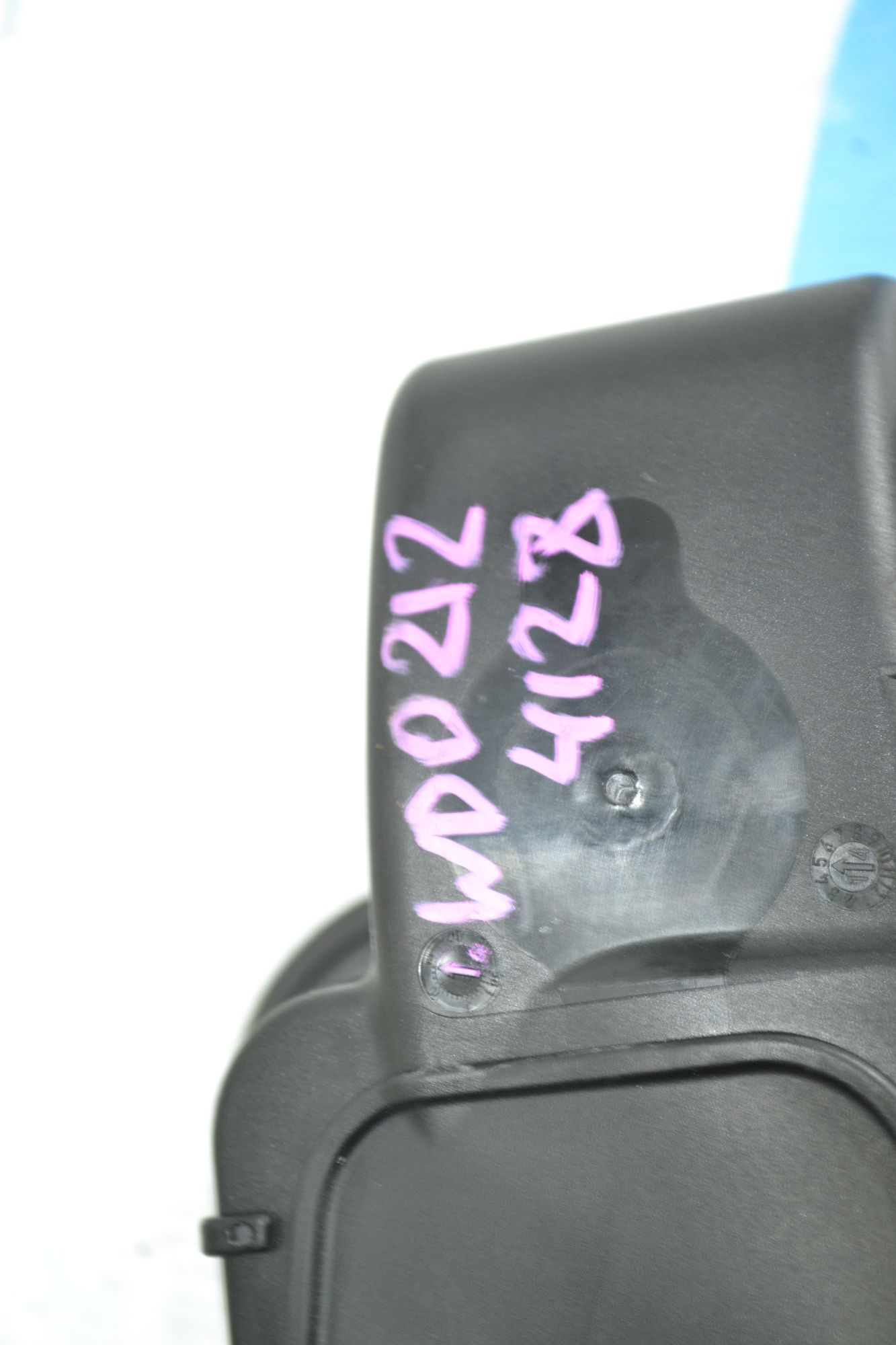 https://ycs.partsauto.market/partsauto-images/thmbs/userImages/b7628e092085f1f91467af1afb6e7630/part/64f8e7bd-ce40-488c-ae39-f473b7c0d65b_1780300498371.jpg