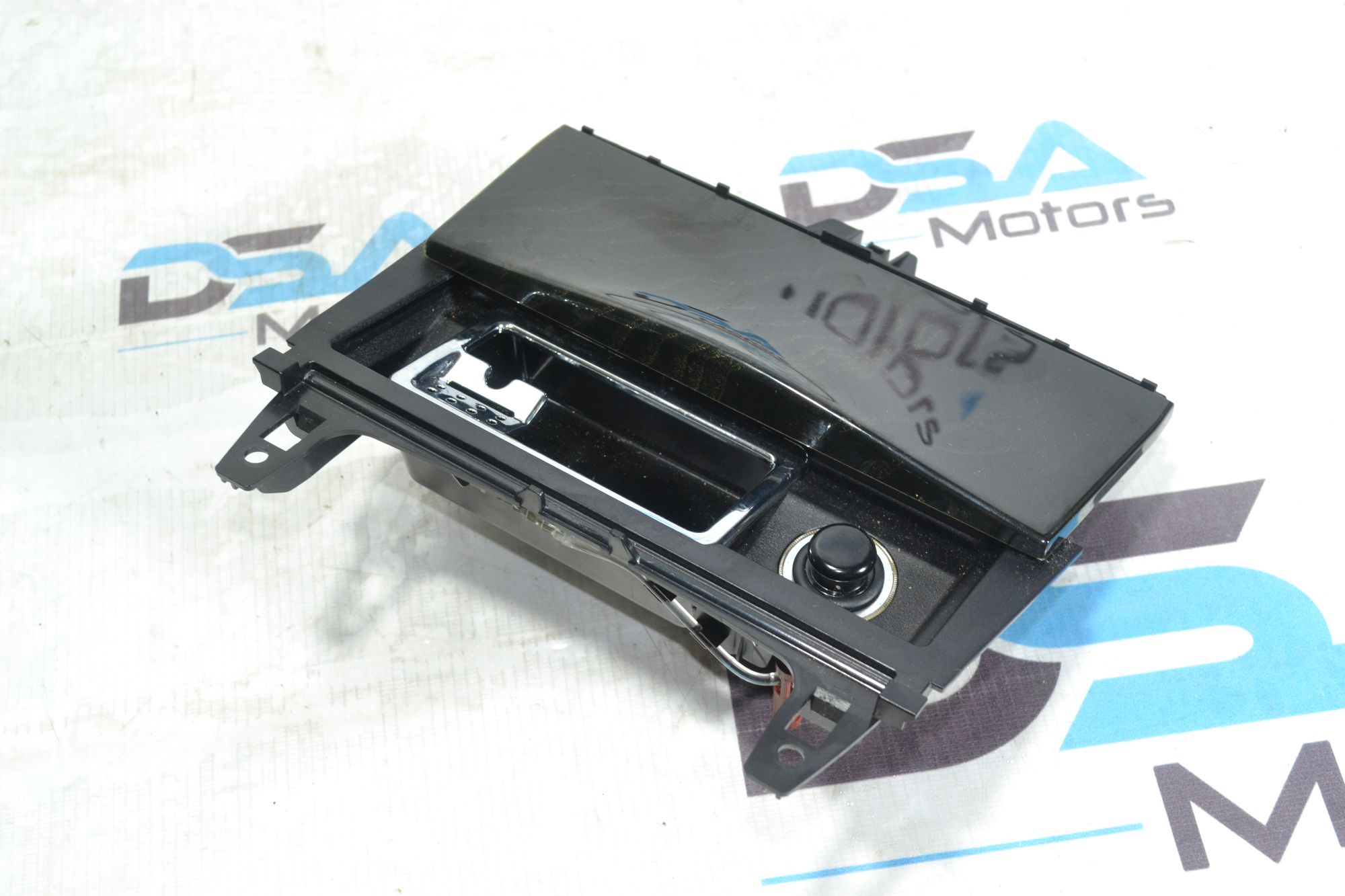 https://ycs.partsauto.market/partsauto-images/thmbs/userImages/b7628e092085f1f91467af1afb6e7630/part/64fdb7e6-c60b-4b0e-9086-f4074d327000_1781006859895.jpg