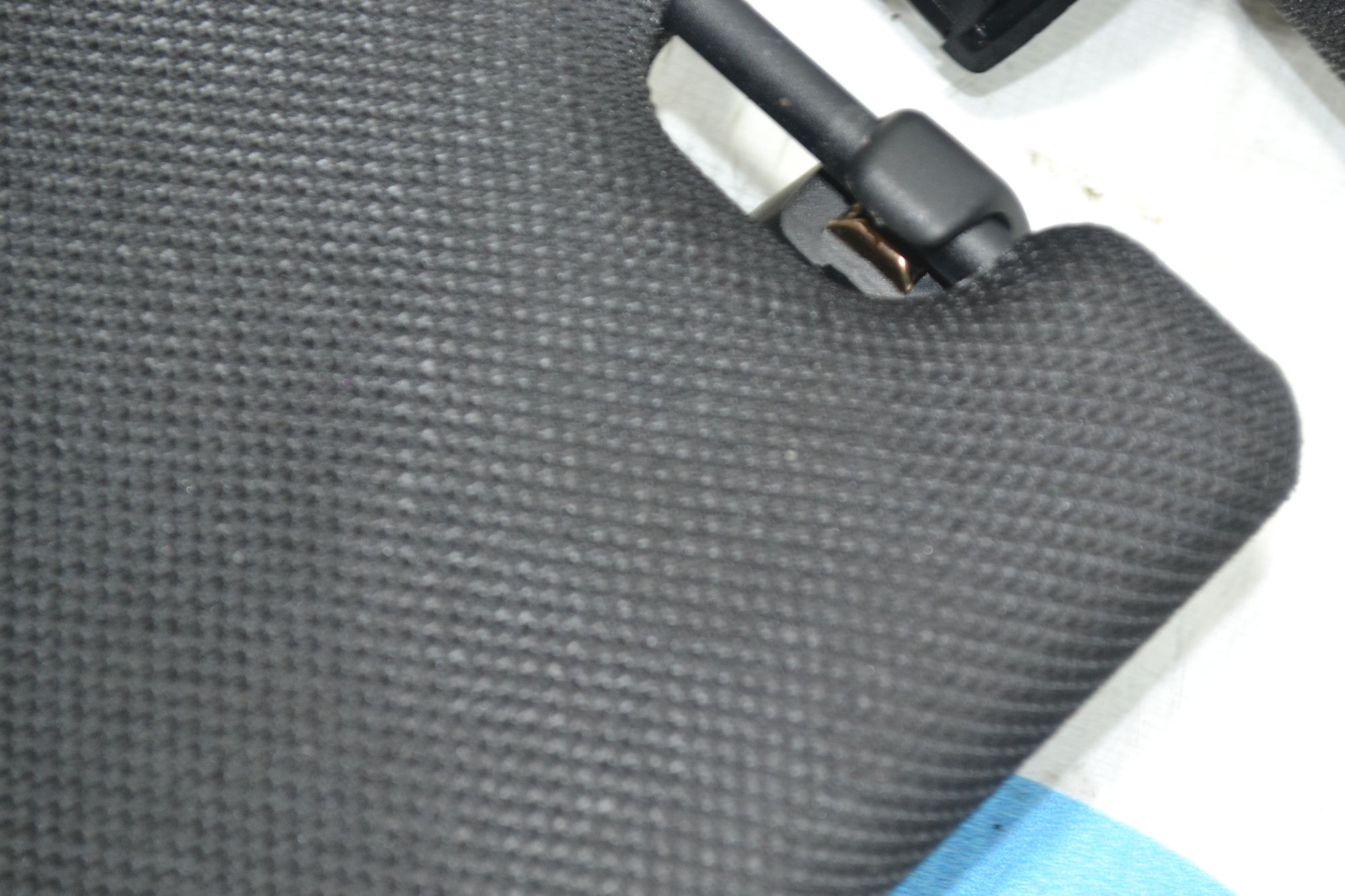 https://ycs.partsauto.market/partsauto-images/thmbs/userImages/b7628e092085f1f91467af1afb6e7630/part/651db632-eac6-4942-b32e-e77aff7a3704_1781165381116.jpg