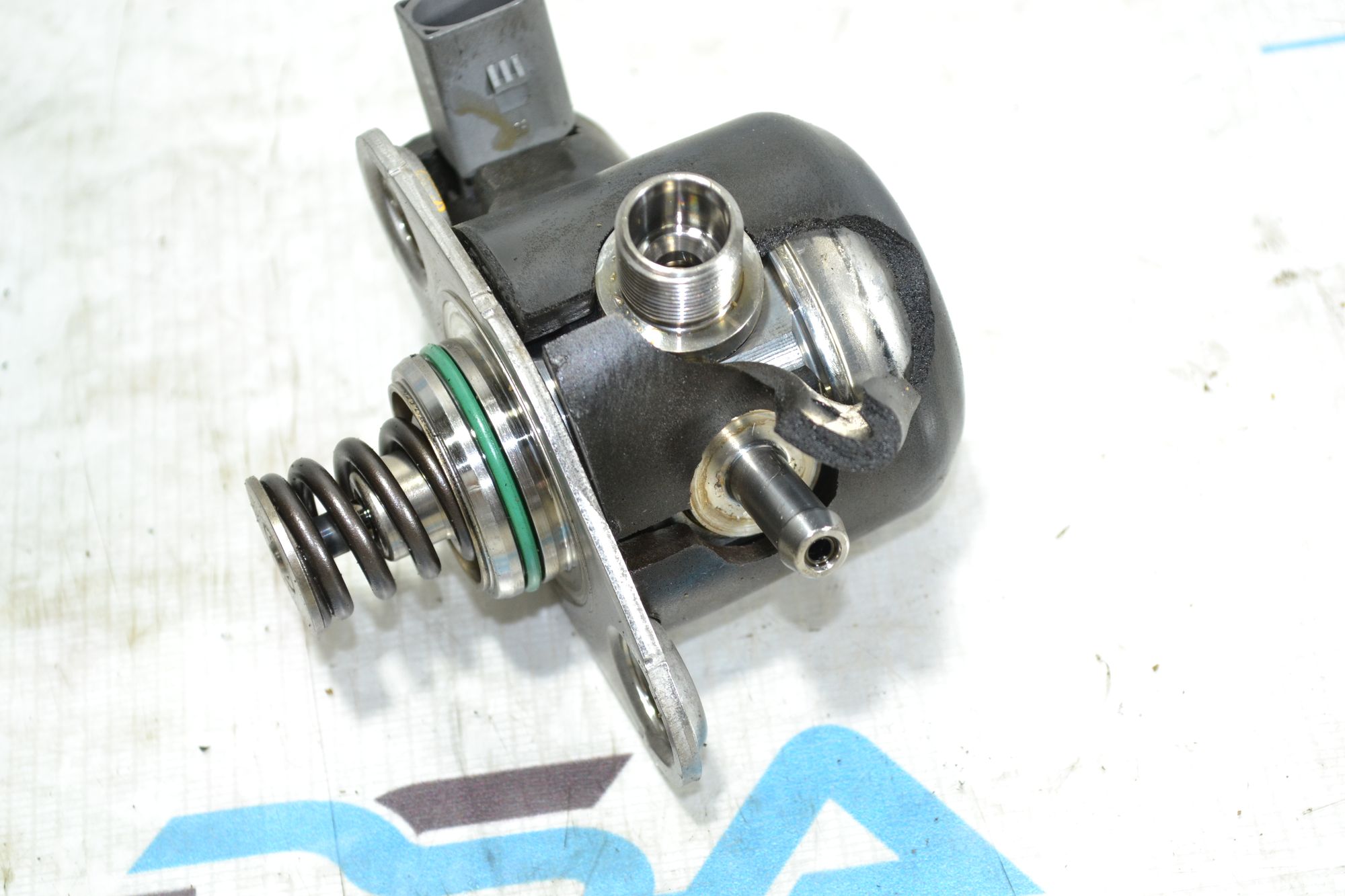 https://ycs.partsauto.market/partsauto-images/thmbs/userImages/b7628e092085f1f91467af1afb6e7630/part/6522d704-590c-4748-be6b-c61c185e0766_1783508559580.jpg