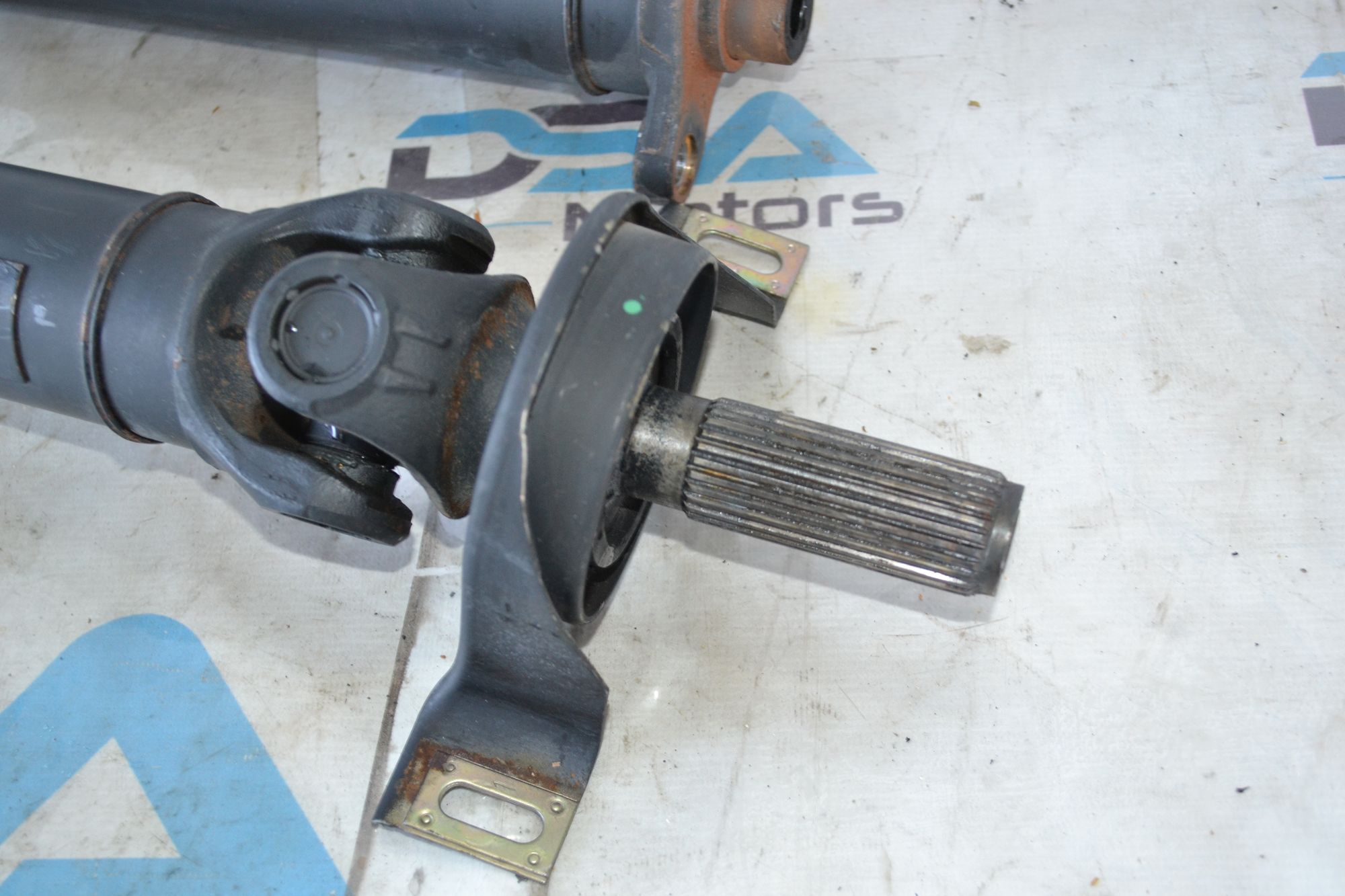 https://ycs.partsauto.market/partsauto-images/thmbs/userImages/b7628e092085f1f91467af1afb6e7630/part/65611b34-5d65-40d0-9041-84ad0cf01a14_1785492405296.jpg