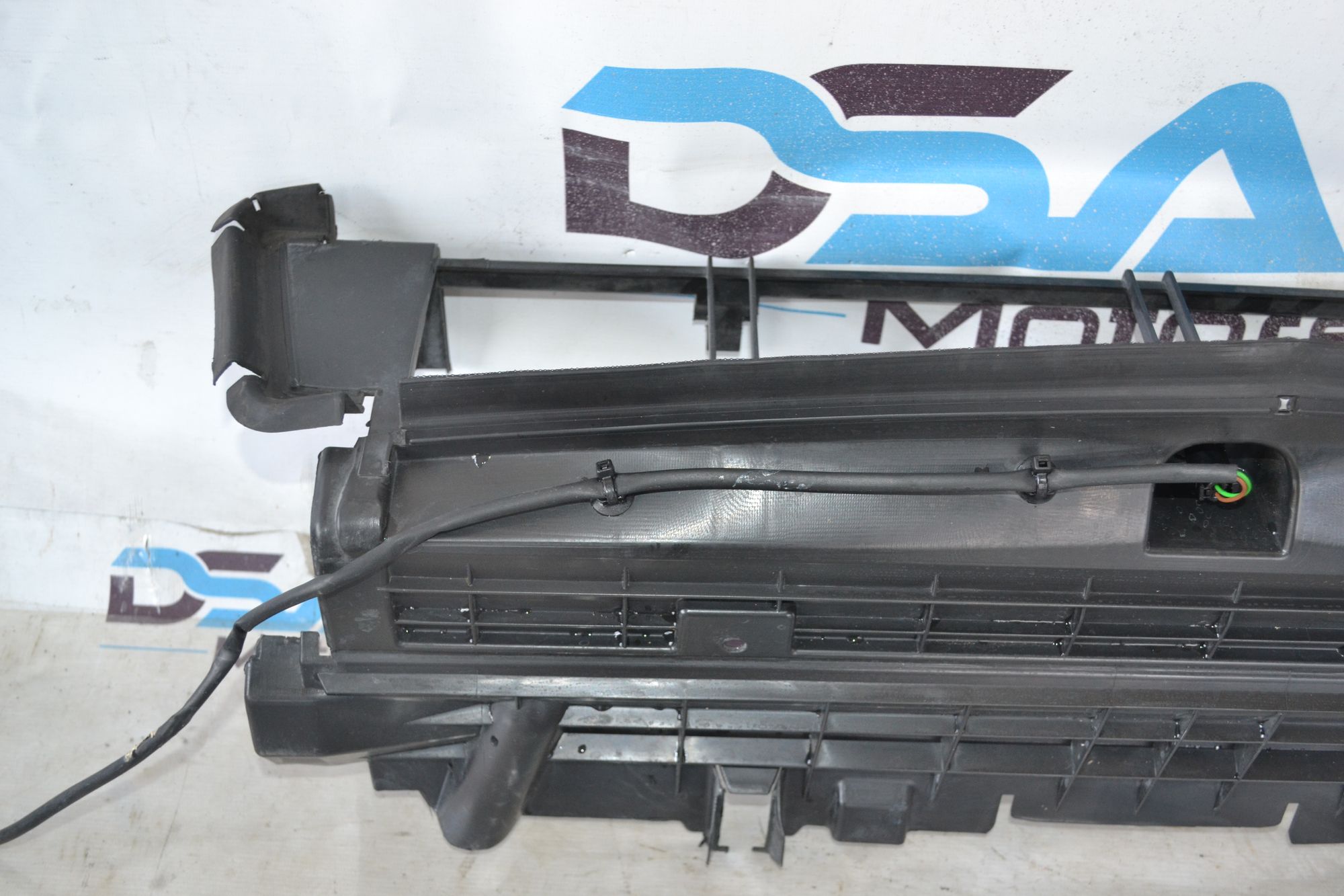 https://ycs.partsauto.market/partsauto-images/thmbs/userImages/b7628e092085f1f91467af1afb6e7630/part/6561edce-2bc5-4d81-a8db-03942775b5df_1785421062123.jpg
