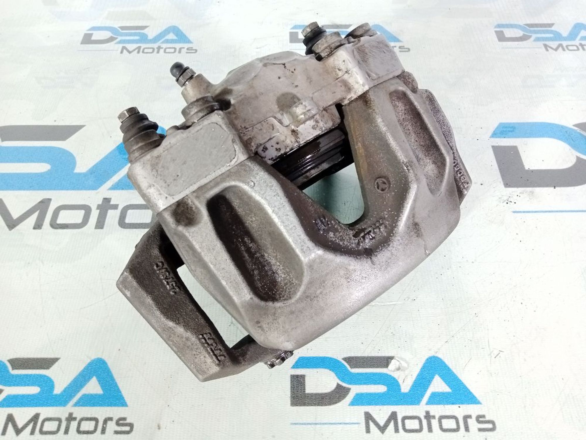 https://ycs.partsauto.market/partsauto-images/thmbs/userImages/b7628e092085f1f91467af1afb6e7630/part/65a55787-9c24-470a-9733-13e76dd47bc5_1740838988190.jpg