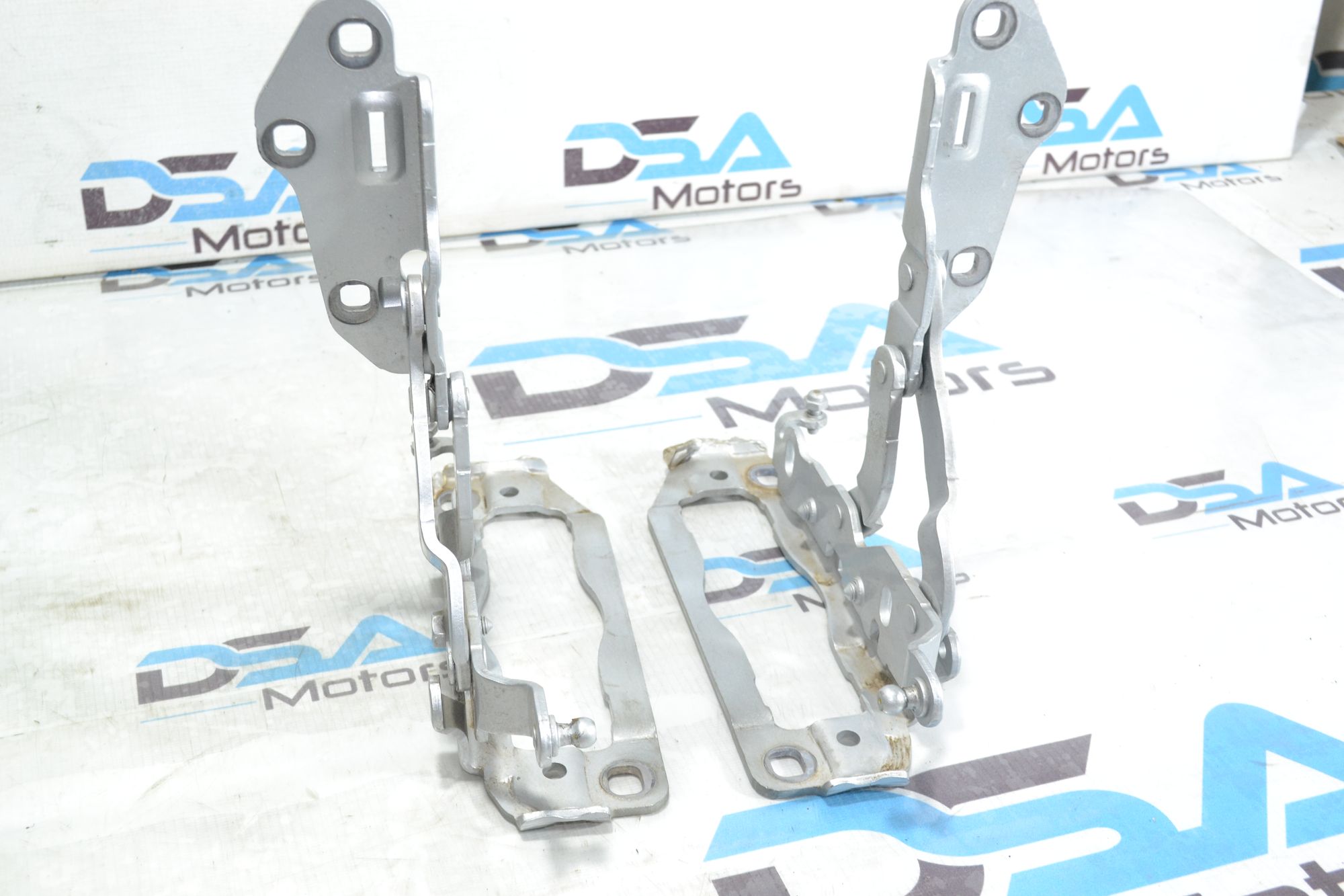 https://ycs.partsauto.market/partsauto-images/thmbs/userImages/b7628e092085f1f91467af1afb6e7630/part/65e4c4e6-d79b-473d-9fc7-e9a99c2a1c59_1780399140513.jpg