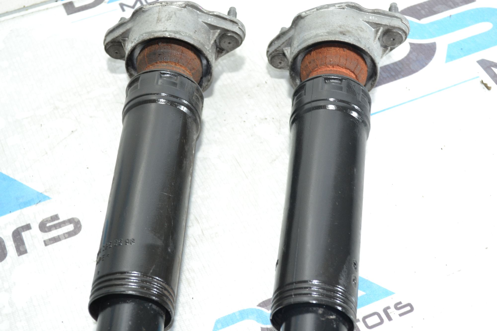 https://ycs.partsauto.market/partsauto-images/thmbs/userImages/b7628e092085f1f91467af1afb6e7630/part/667bf898-9bed-4562-93ca-eb98df2f5909_1779962725181.jpg