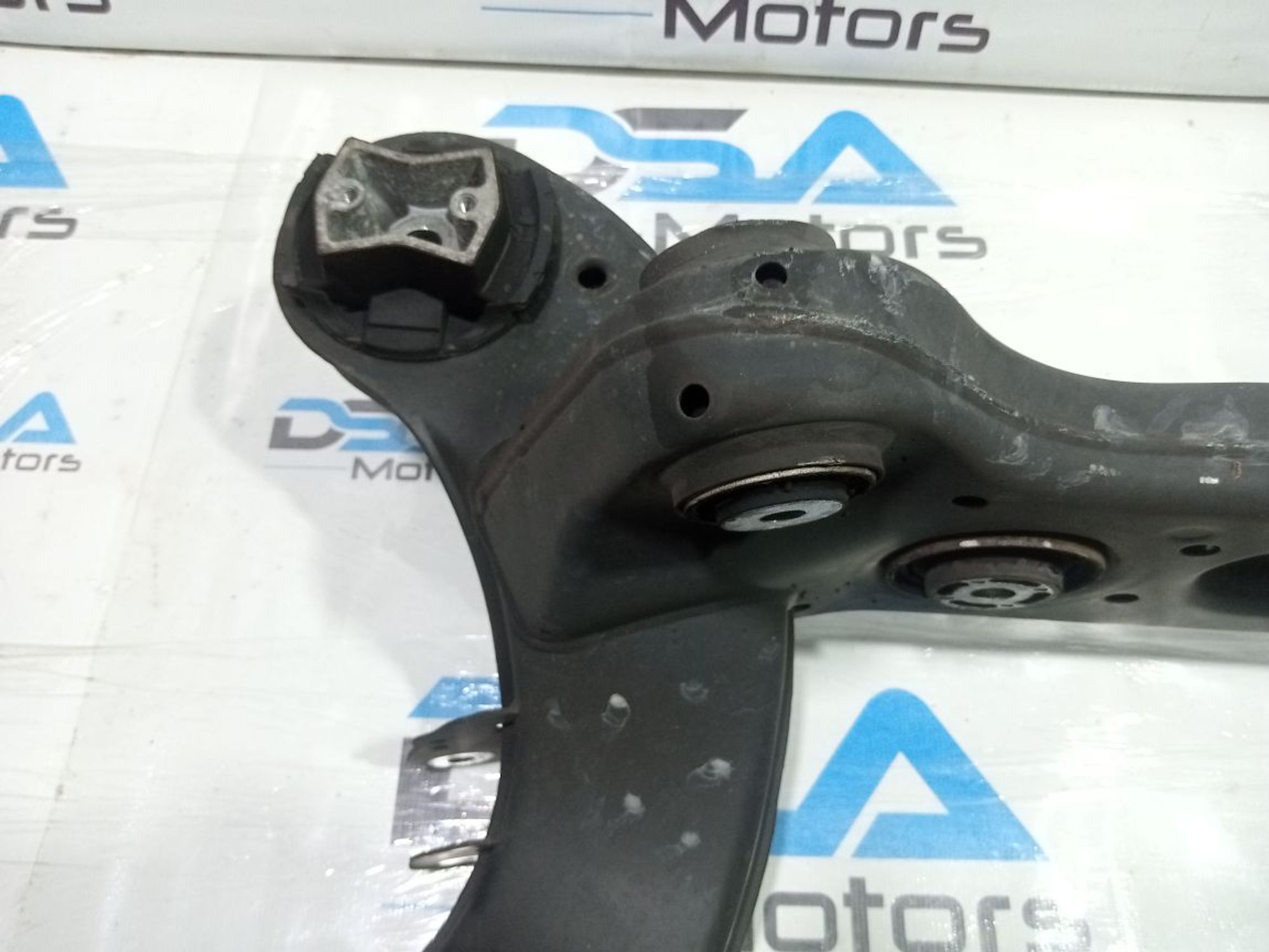 https://ycs.partsauto.market/partsauto-images/thmbs/userImages/b7628e092085f1f91467af1afb6e7630/part/6788e99a-bd8a-4f8c-b84e-28f2a5ec1ce3_1749716626545.jpg