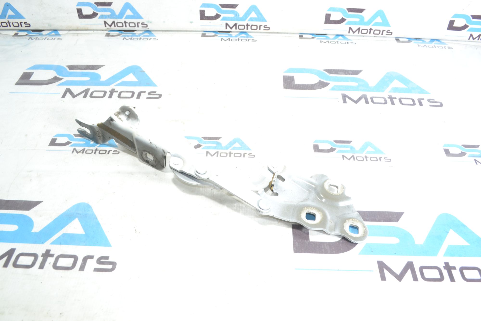 https://ycs.partsauto.market/partsauto-images/thmbs/userImages/b7628e092085f1f91467af1afb6e7630/part/678ff522-39e6-460a-8719-5e46a45a648d_1781172168110.jpg