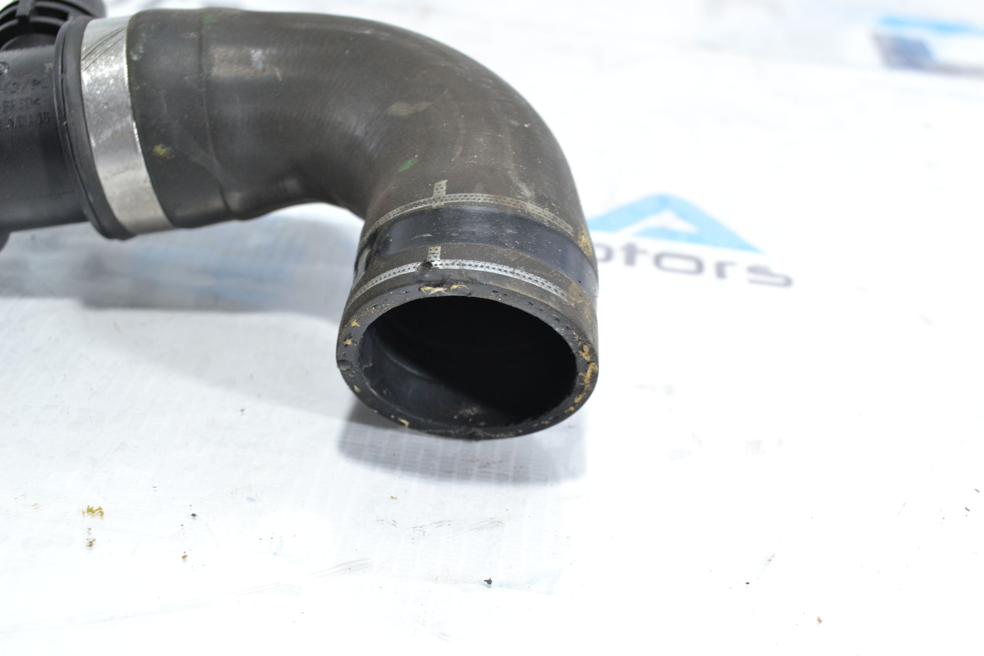 https://ycs.partsauto.market/partsauto-images/thmbs/userImages/b7628e092085f1f91467af1afb6e7630/part/681e20ca-419a-4833-b00c-2f096c8a7cd5_1779082727946.jpg