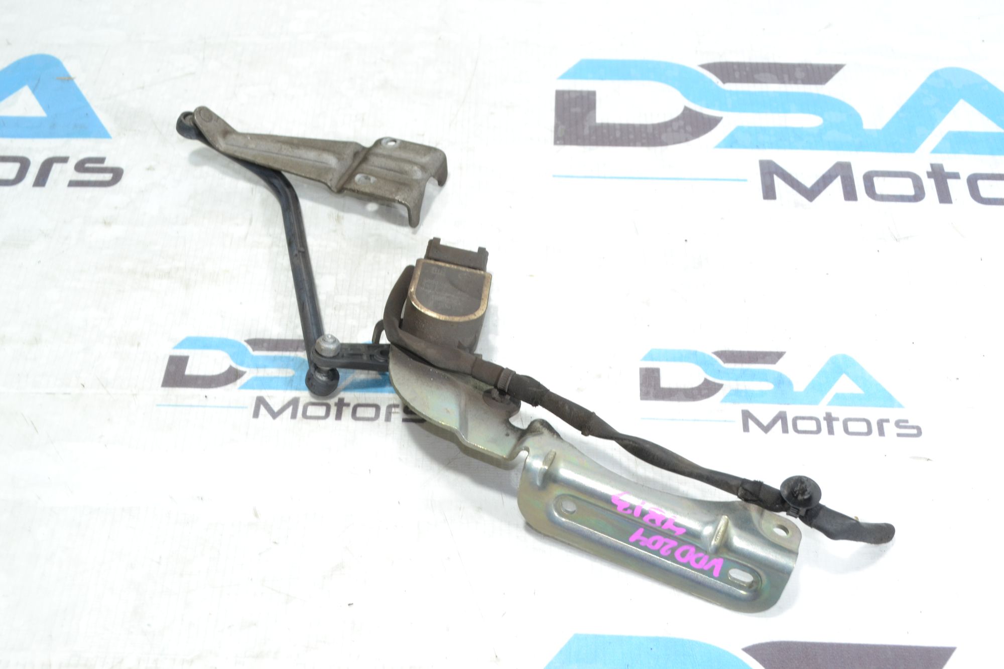 https://ycs.partsauto.market/partsauto-images/thmbs/userImages/b7628e092085f1f91467af1afb6e7630/part/68540588-7b6d-4d7b-baf1-0e85643f571d_1780998989792.jpg