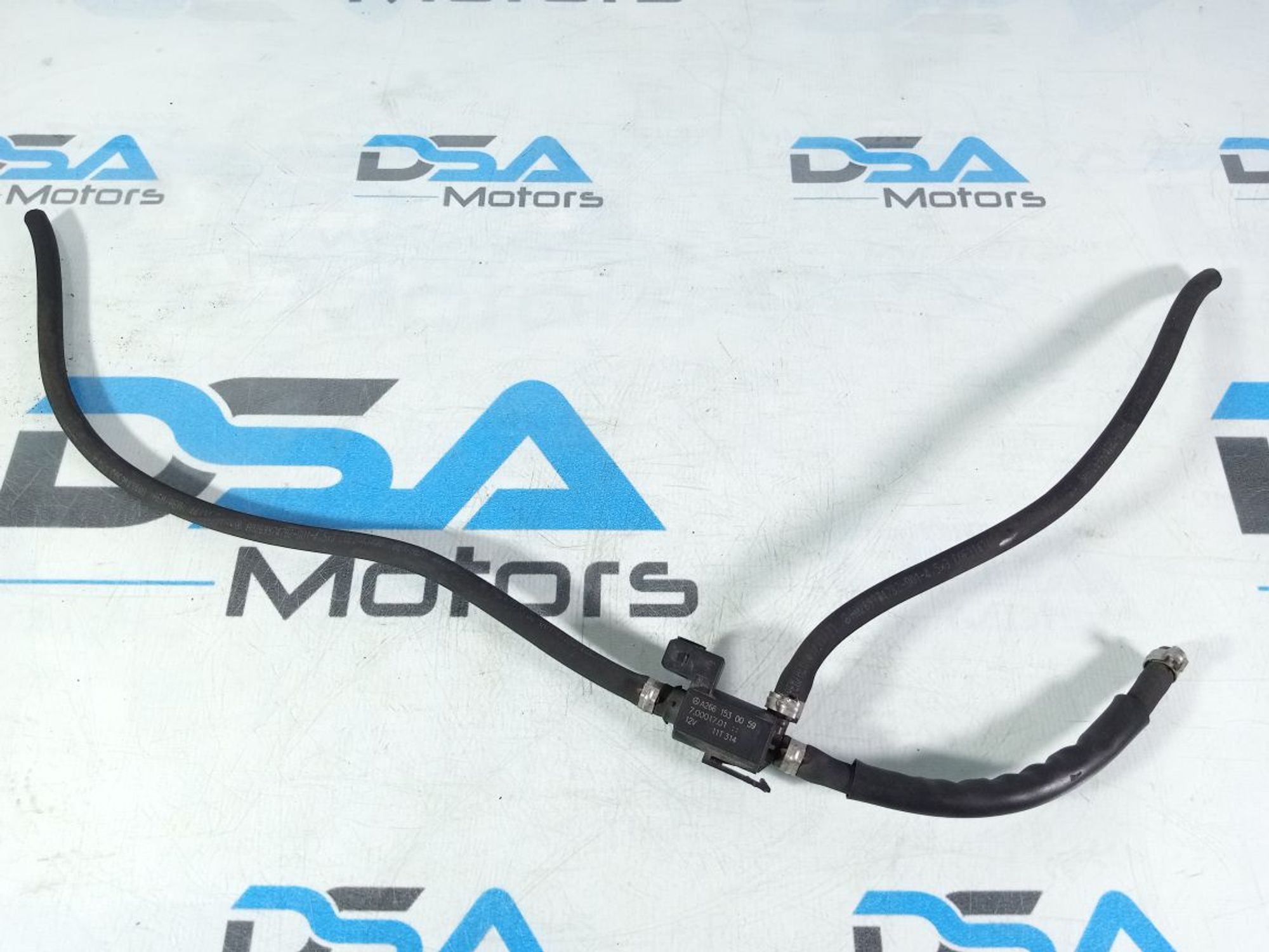https://ycs.partsauto.market/partsauto-images/thmbs/userImages/b7628e092085f1f91467af1afb6e7630/part/689f2c2b-2686-4c5d-a396-7735df081a6f_1744702527755.jpg