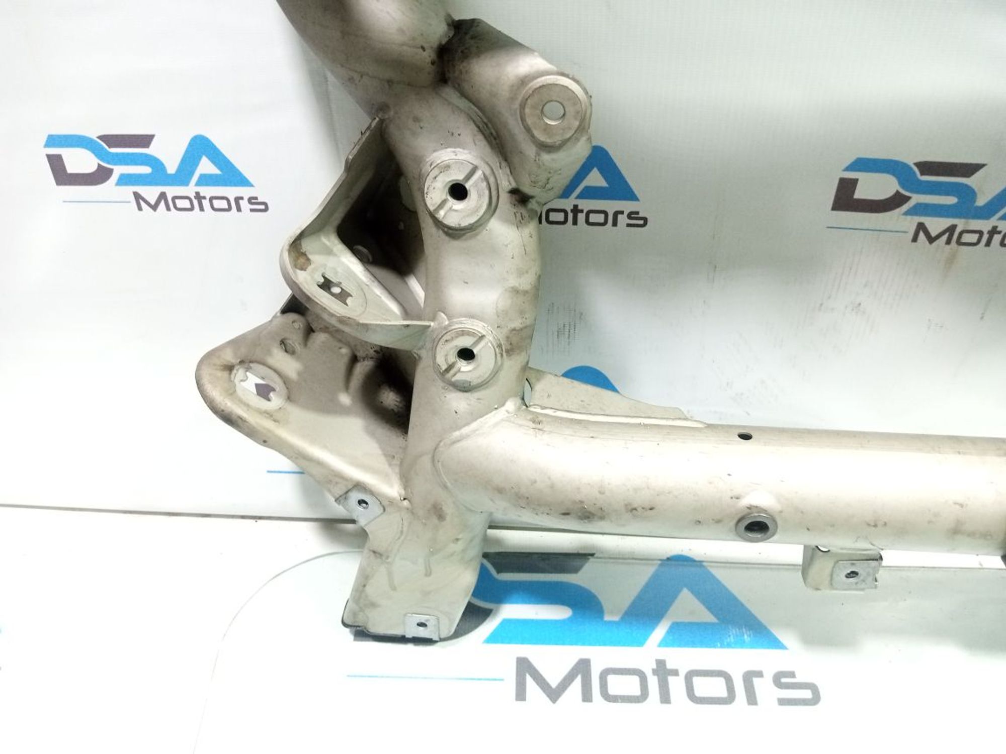https://ycs.partsauto.market/partsauto-images/thmbs/userImages/b7628e092085f1f91467af1afb6e7630/part/68de4801-cbd4-4583-9340-22d4b8a377fe_1747897578790.jpg