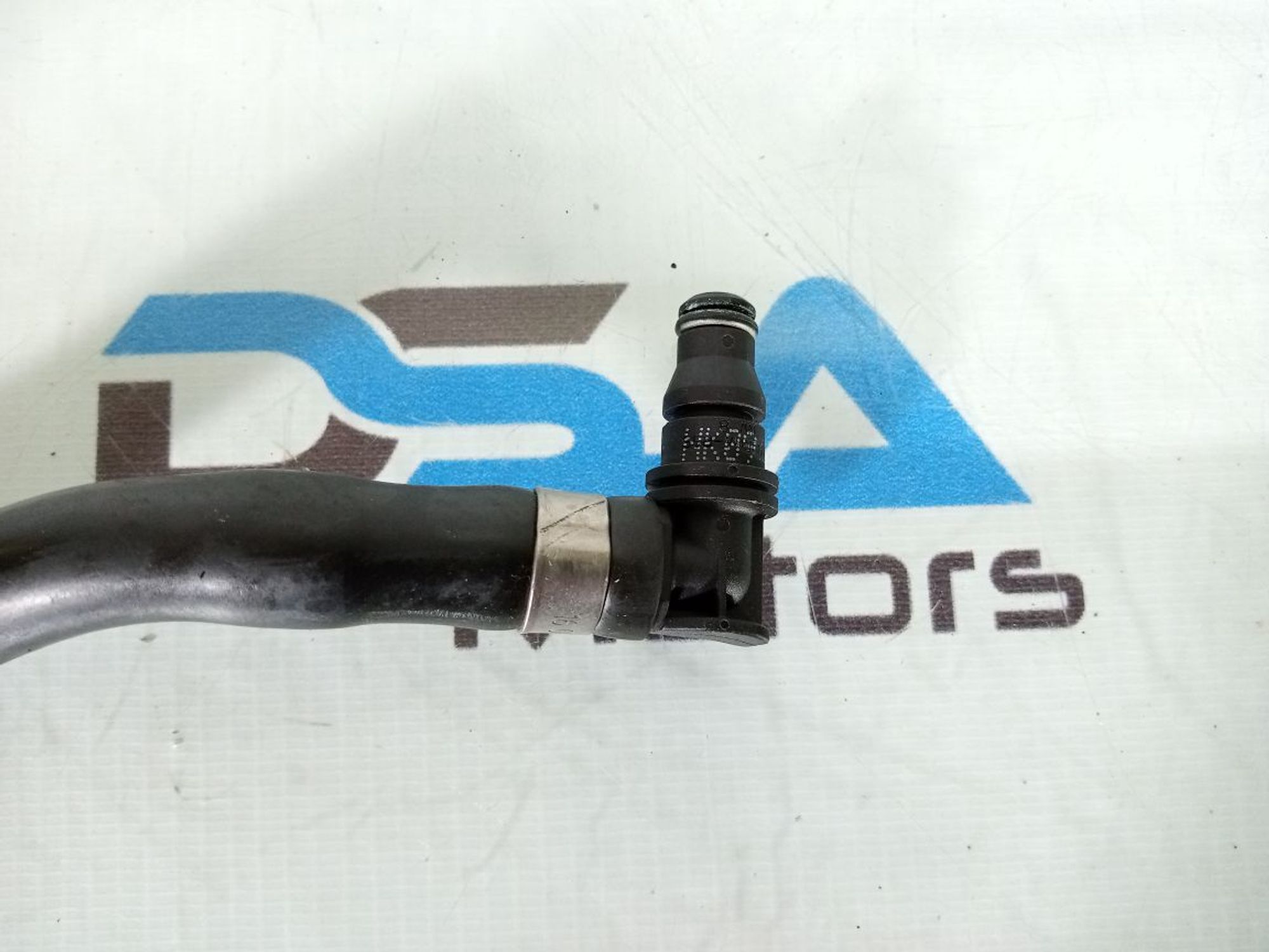https://ycs.partsauto.market/partsauto-images/thmbs/userImages/b7628e092085f1f91467af1afb6e7630/part/690a9195-85dd-46c1-9b43-dce8e6c633ec_1730900617642.jpg