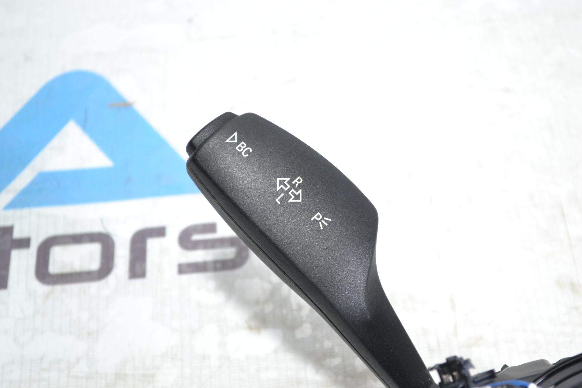 https://ycs.partsauto.market/partsauto-images/thmbs/userImages/b7628e092085f1f91467af1afb6e7630/part/69481942-780c-4ac0-99ac-7168cc1944e1_1780495306705.jpg