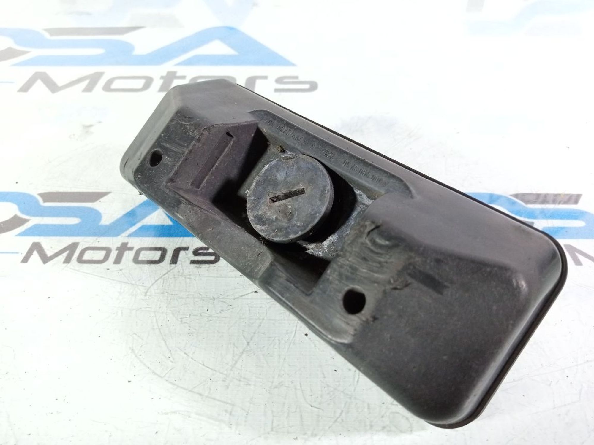 https://ycs.partsauto.market/partsauto-images/thmbs/userImages/b7628e092085f1f91467af1afb6e7630/part/6a4237d1-b455-4b12-846e-a5a67b4c4a79_1738847464506.jpg