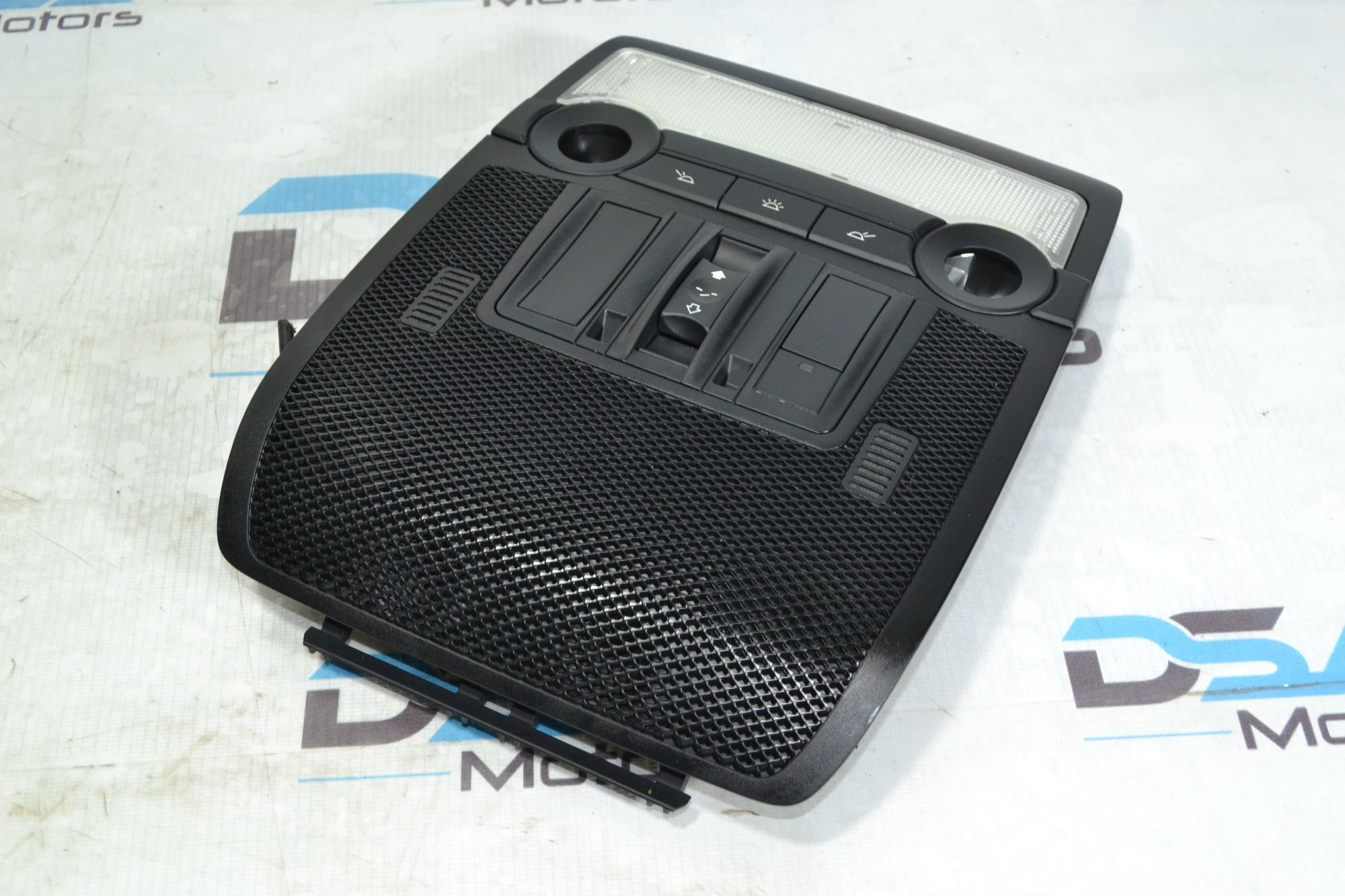 https://ycs.partsauto.market/partsauto-images/thmbs/userImages/b7628e092085f1f91467af1afb6e7630/part/6a6176ce-176e-4d19-b8c3-06d2ebcae2fd_1781336370473.jpg