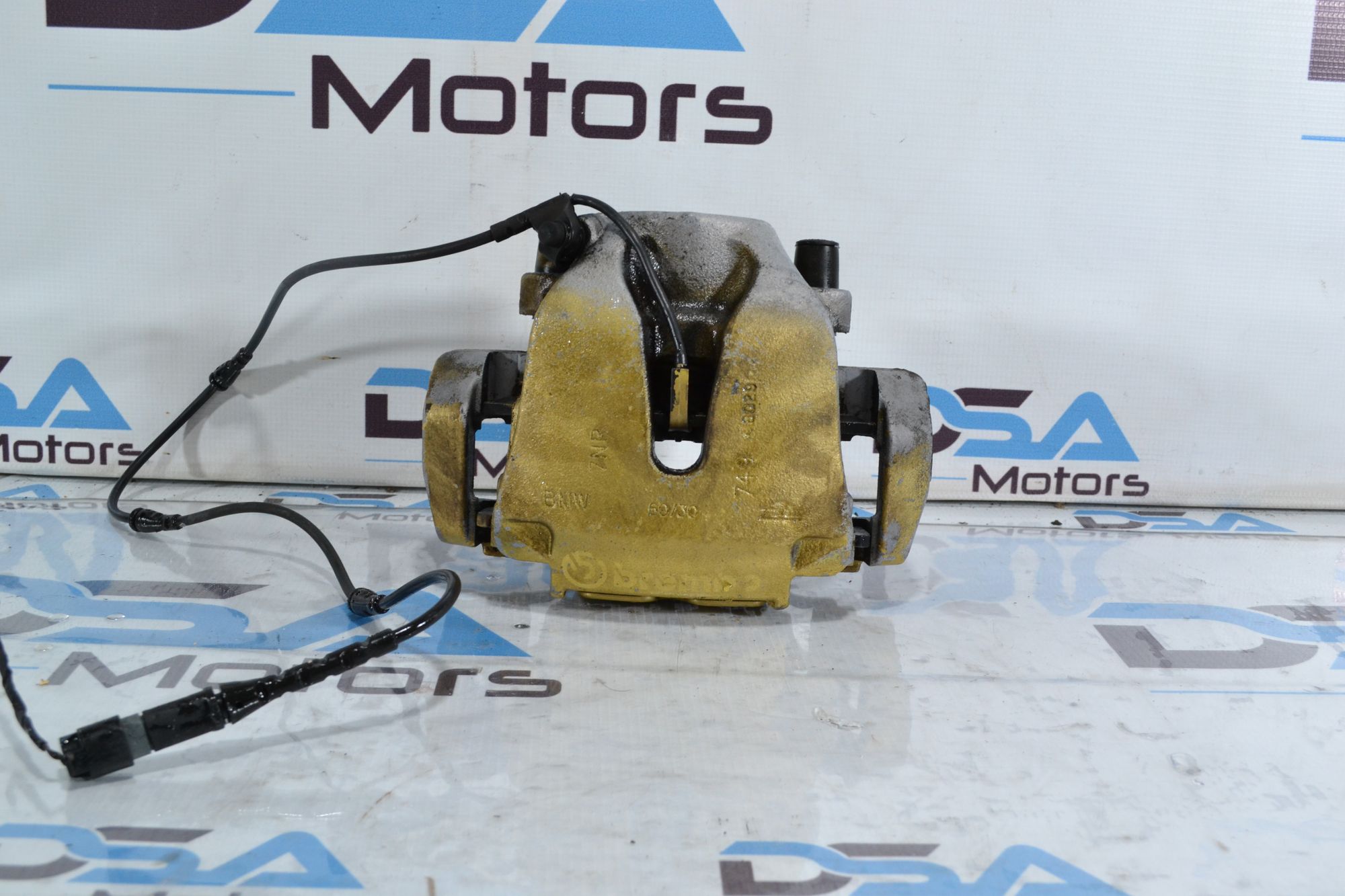 https://ycs.partsauto.market/partsauto-images/thmbs/userImages/b7628e092085f1f91467af1afb6e7630/part/6ae6798f-565a-4880-89bc-75f55af96b3e_1778071932077.jpg