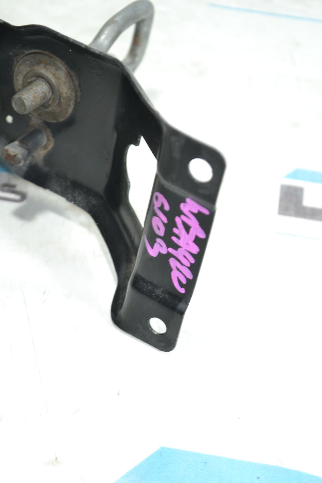 https://ycs.partsauto.market/partsauto-images/thmbs/userImages/b7628e092085f1f91467af1afb6e7630/part/6b134330-1f5f-44bd-ab32-0de1497901fe_1780488053094.jpg