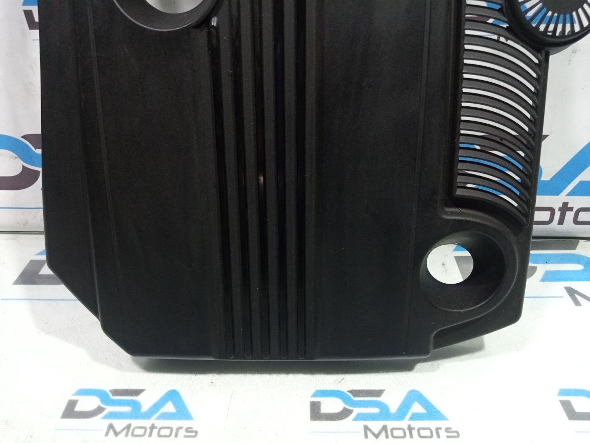 https://ycs.partsauto.market/partsauto-images/thmbs/userImages/b7628e092085f1f91467af1afb6e7630/part/6b590597-ad4b-4618-b3dd-0093eb28165e_1749061889554.jpg
