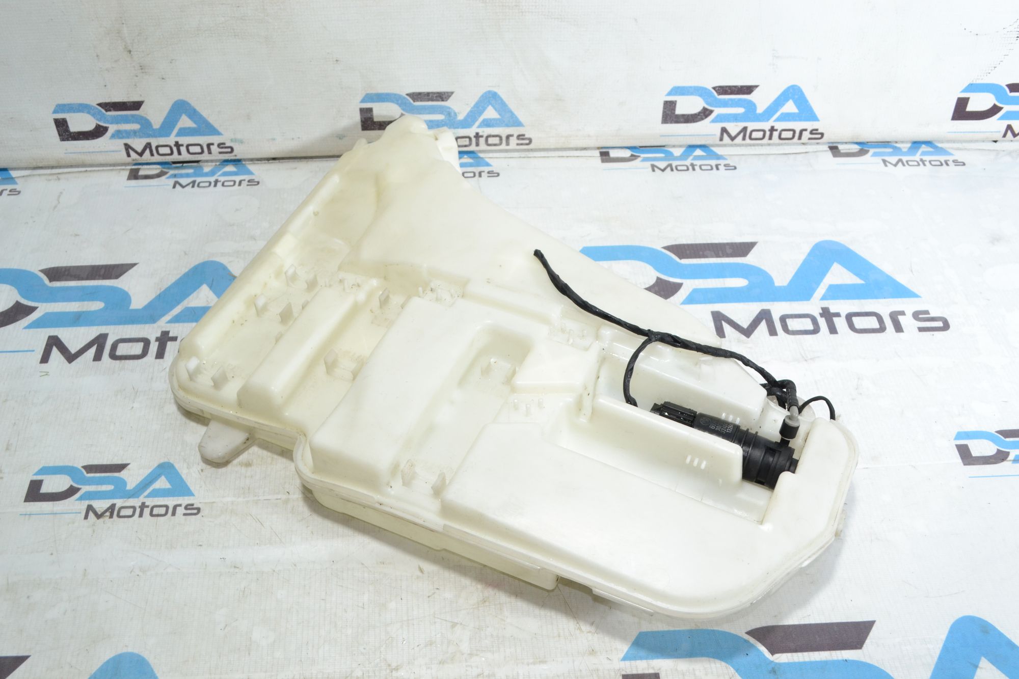Бачок омывателя оригинал BMW 5 F10/F12/F01 из Японии, 3900 рублей, Кореновск