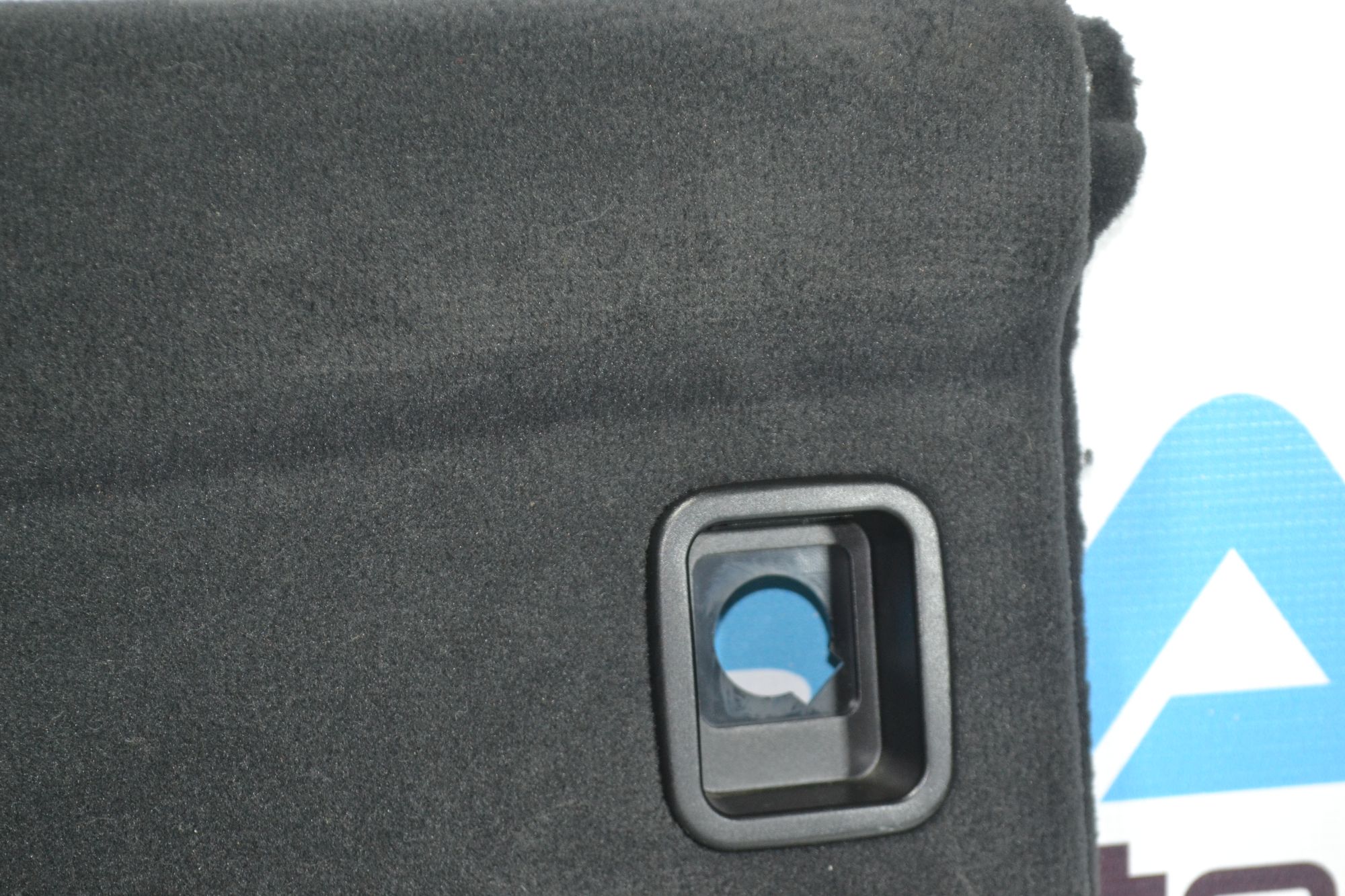 https://ycs.partsauto.market/partsauto-images/thmbs/userImages/b7628e092085f1f91467af1afb6e7630/part/6ce9eaf7-e2d4-4138-95cb-690fea4d5b28_1781261772023.jpg