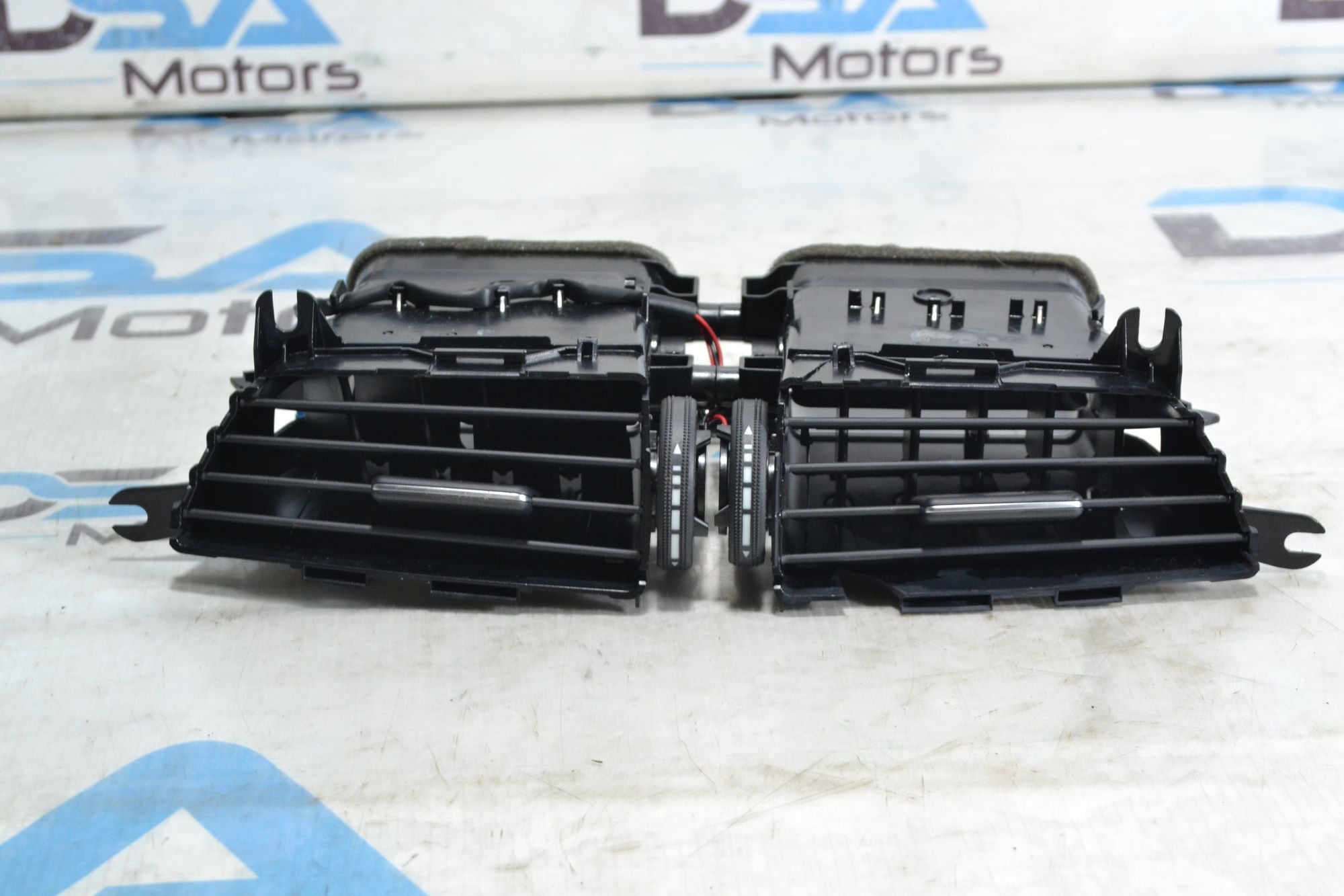 https://ycs.partsauto.market/partsauto-images/thmbs/userImages/b7628e092085f1f91467af1afb6e7630/part/6d0b32cd-59bc-4556-95bd-9b169638a336_1780575937296.jpg