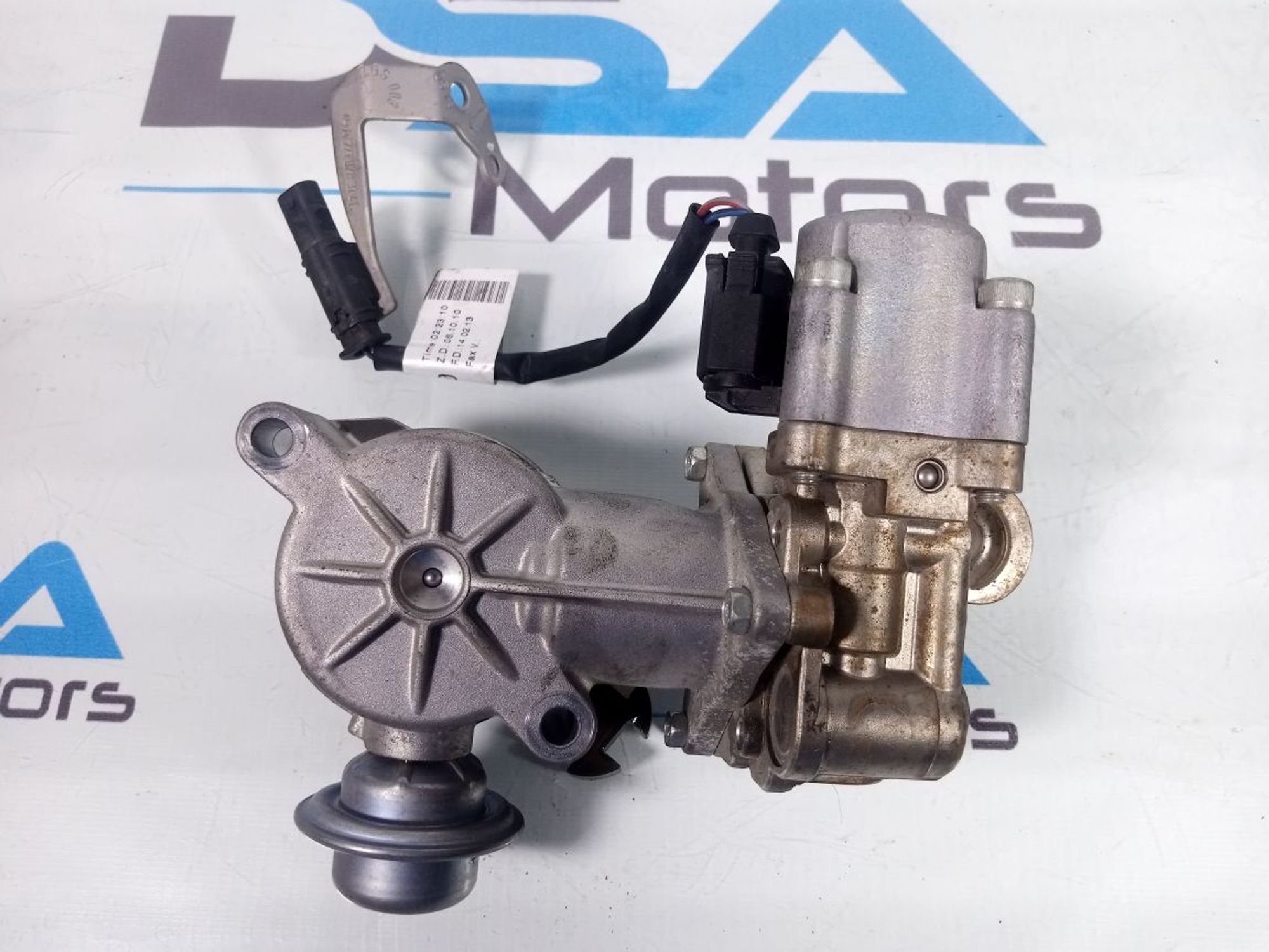 https://ycs.partsauto.market/partsauto-images/thmbs/userImages/b7628e092085f1f91467af1afb6e7630/part/6d786b64-639c-4be2-a7c2-bf77a75b6bdc_1725897494676.jpg