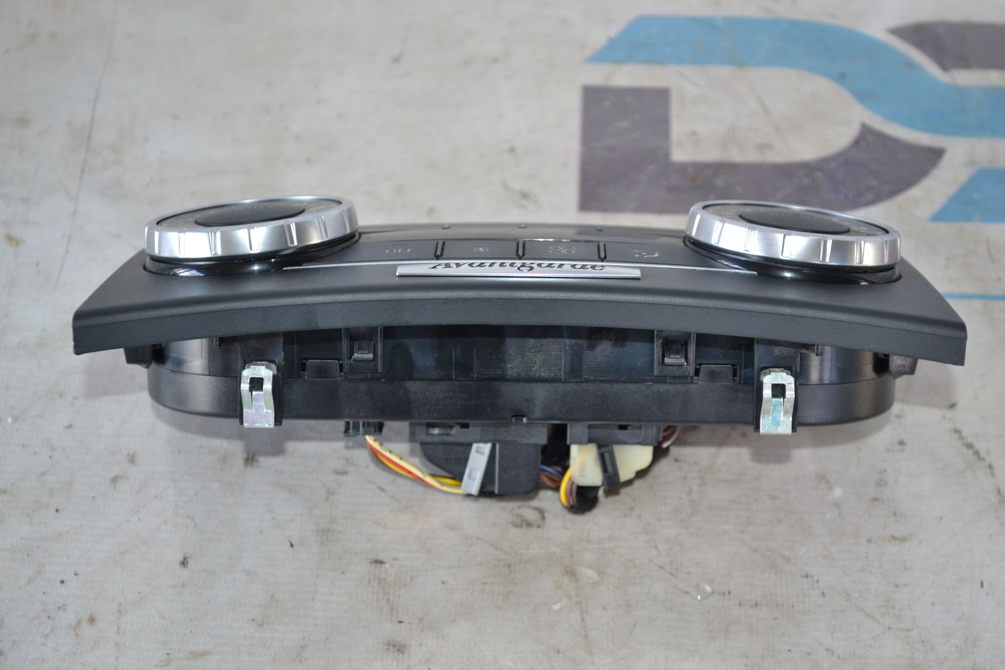 https://ycs.partsauto.market/partsauto-images/thmbs/userImages/b7628e092085f1f91467af1afb6e7630/part/6dbdc86e-cbbb-43a3-8243-ef439ca7563a_1785415001627.jpg