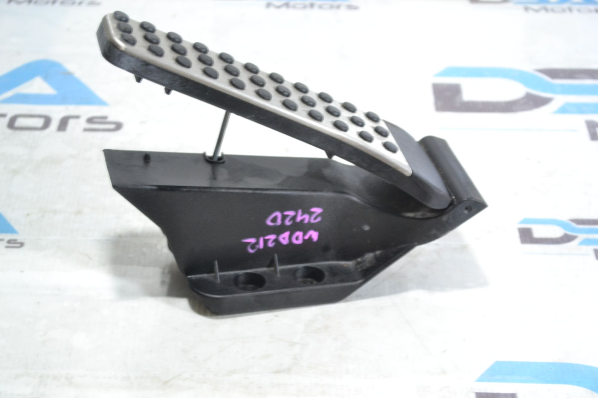 https://ycs.partsauto.market/partsauto-images/thmbs/userImages/b7628e092085f1f91467af1afb6e7630/part/6dfde6e3-a0ce-48e6-8f69-868ab896cf88_1780990816092.jpg