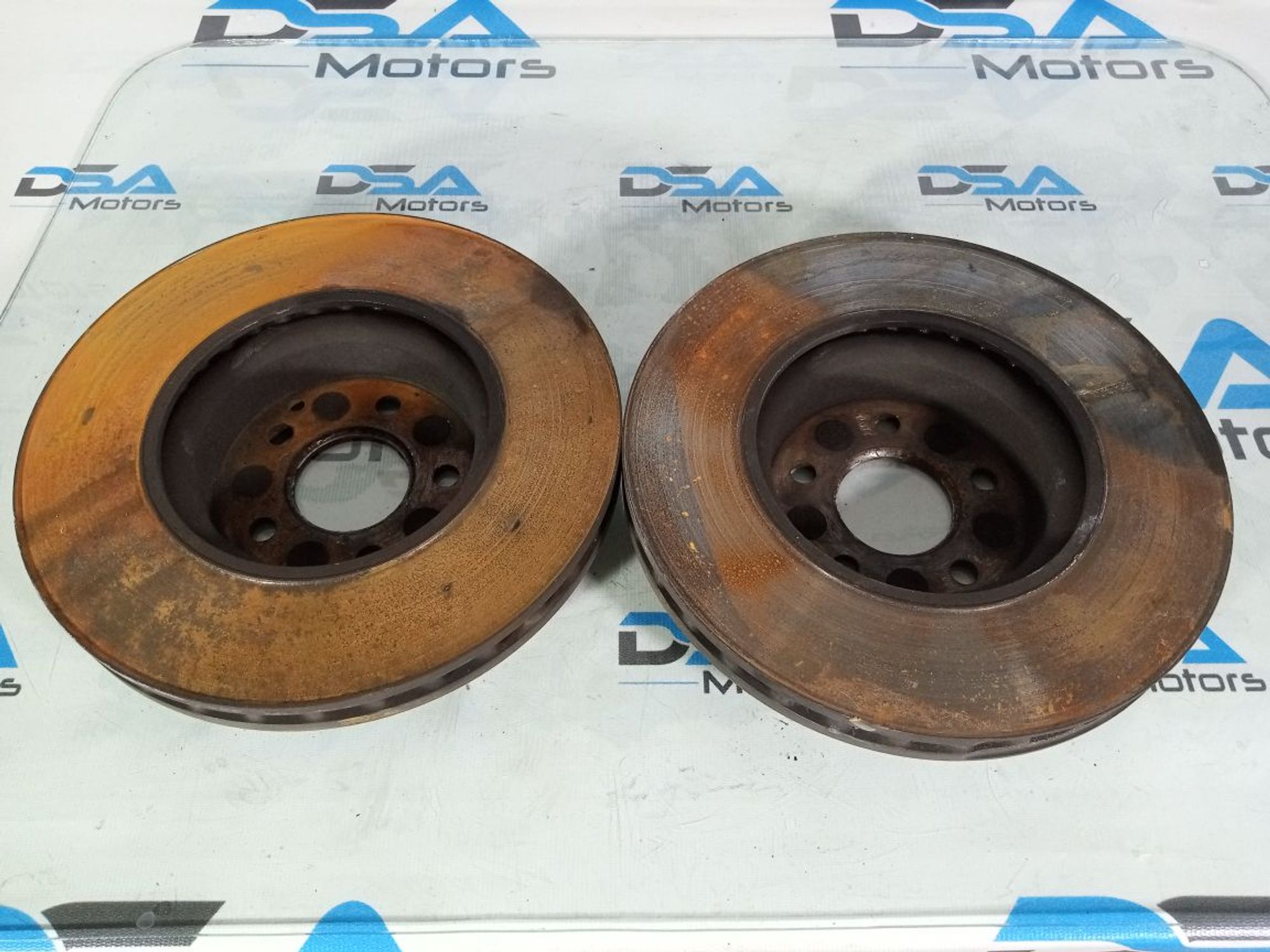 https://ycs.partsauto.market/partsauto-images/thmbs/userImages/b7628e092085f1f91467af1afb6e7630/part/6e1586b5-5d82-4fe6-86ee-1b86577061f9_1740838916727.jpg